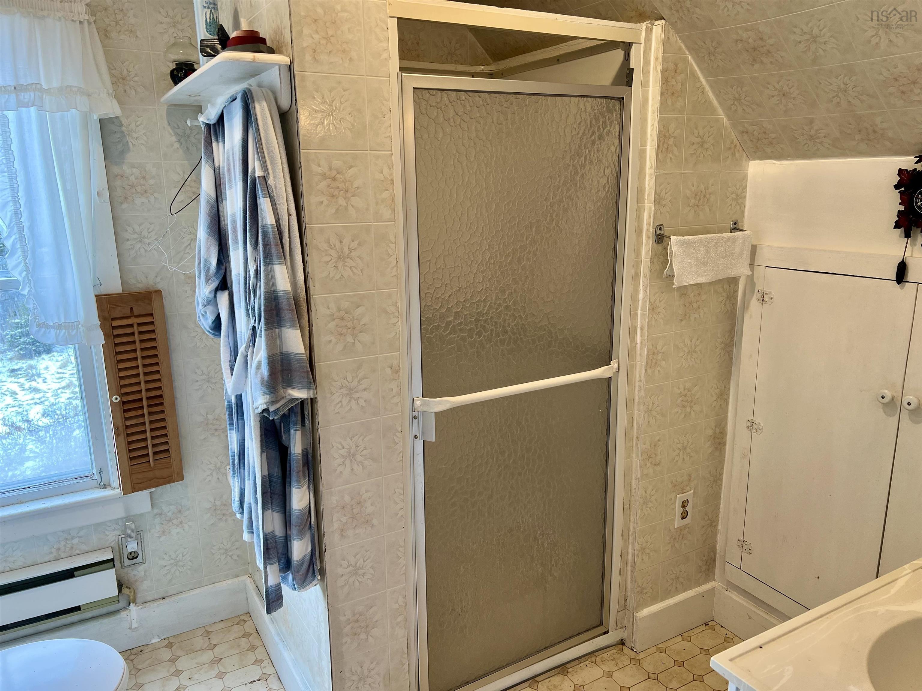 $375,000.00: 647 East Green Harbour, East Green Harbour