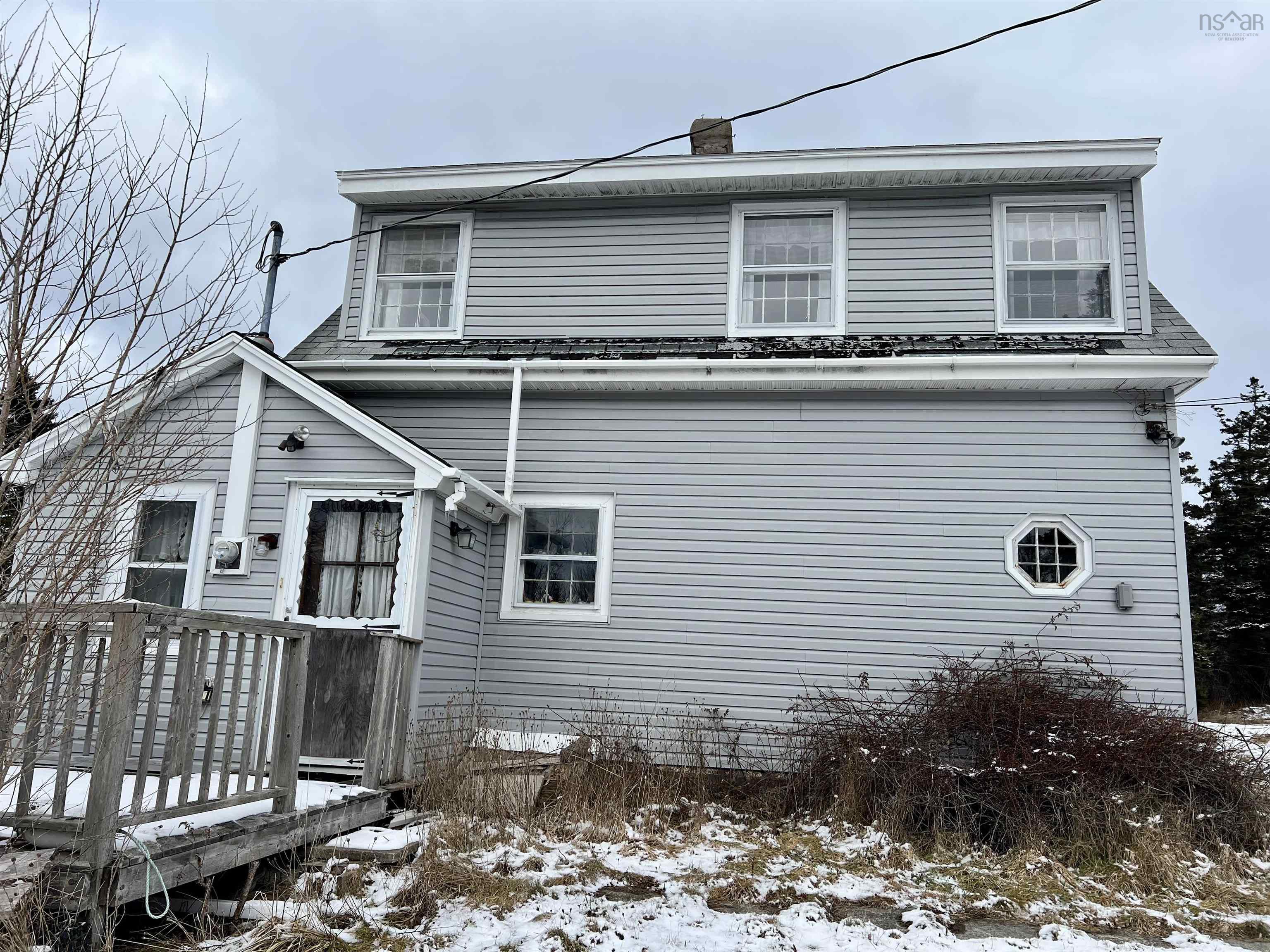 $375,000.00: 647 East Green Harbour, East Green Harbour