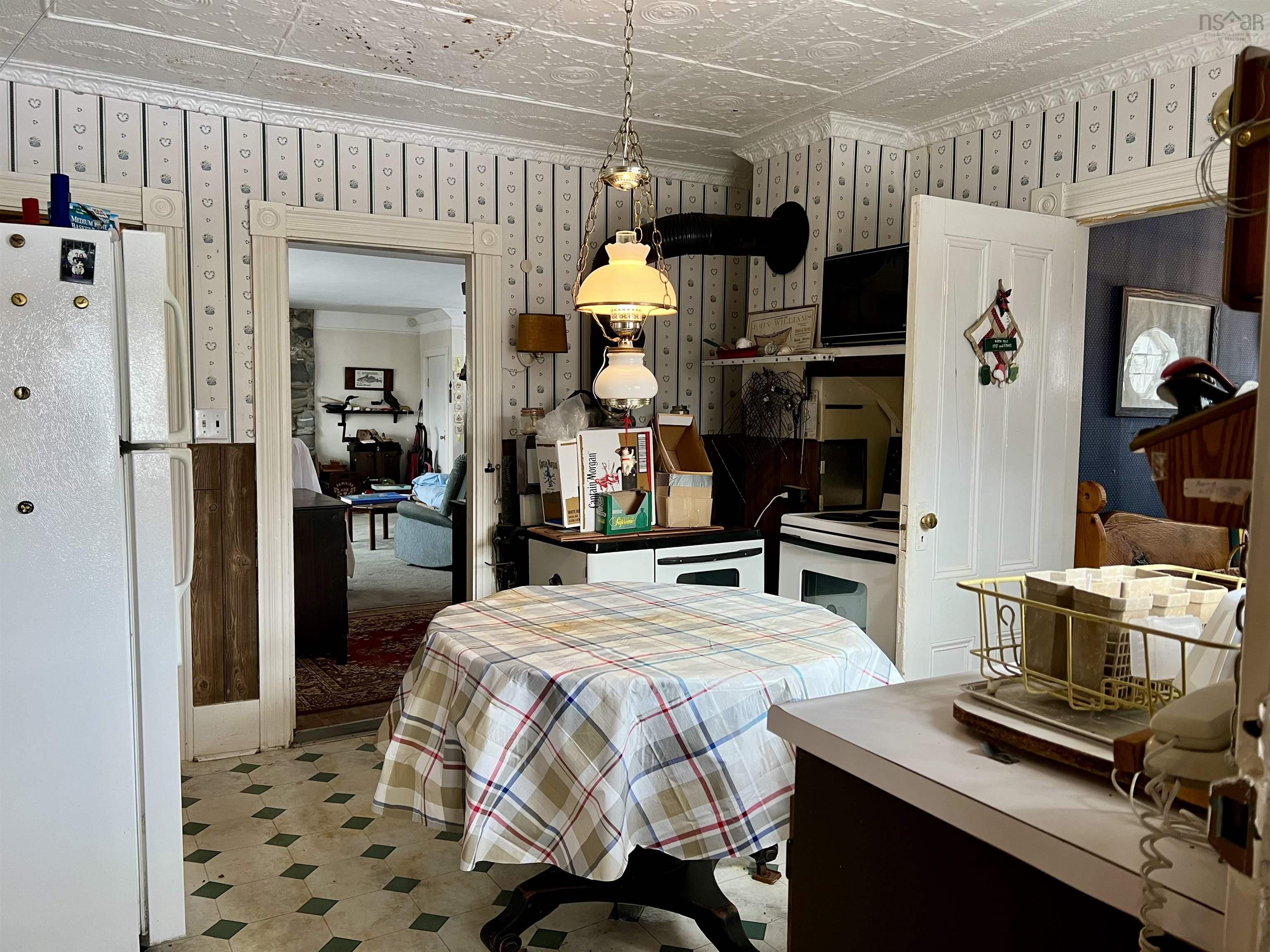 $375,000.00: 647 East Green Harbour, East Green Harbour