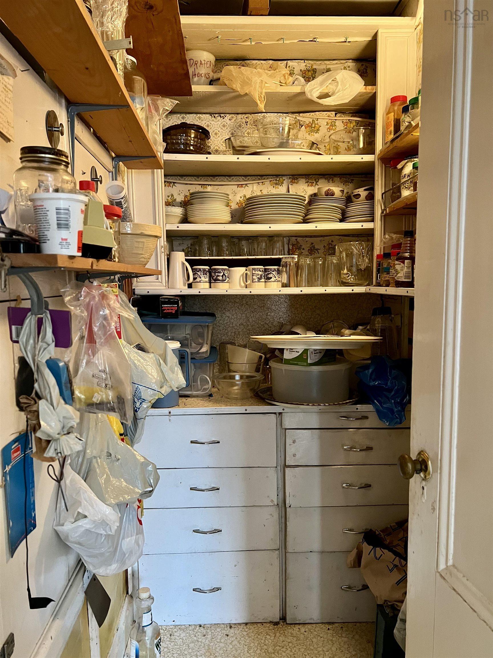 $375,000.00: 647 East Green Harbour, East Green Harbour