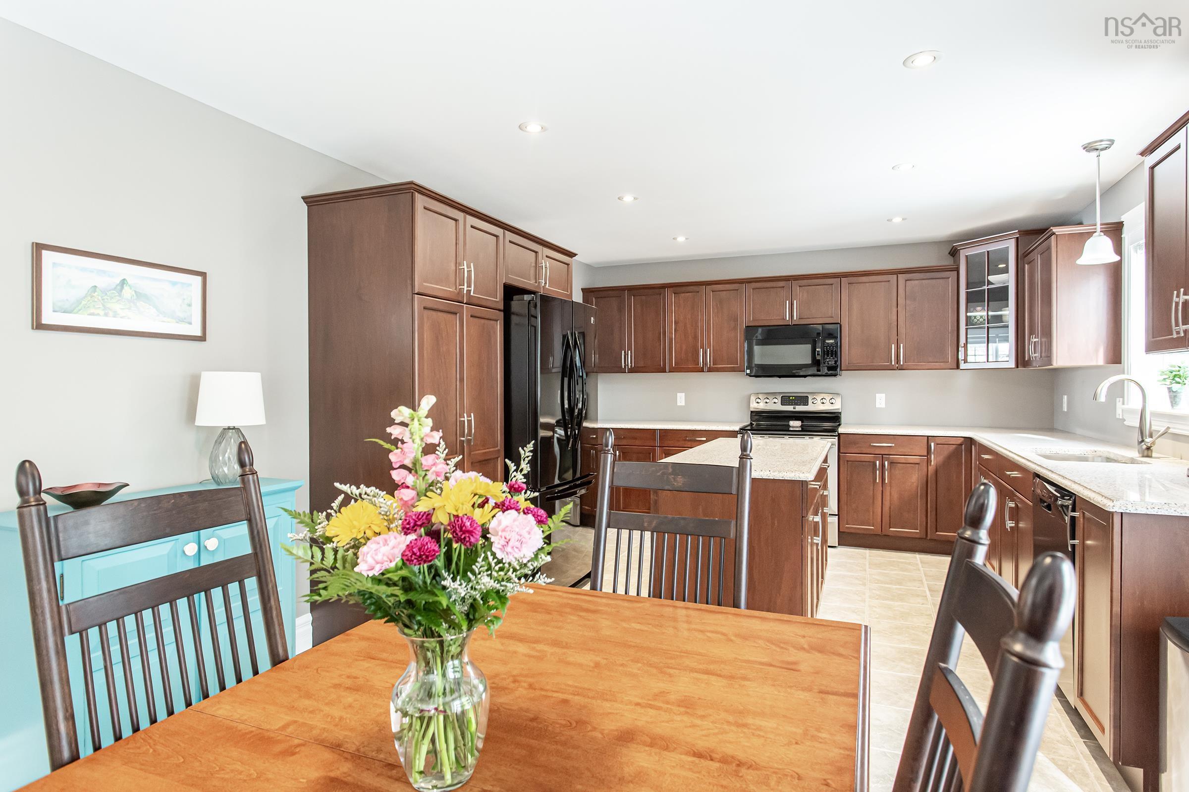 $660,000.00: 48 Acadia Drive, Kentville