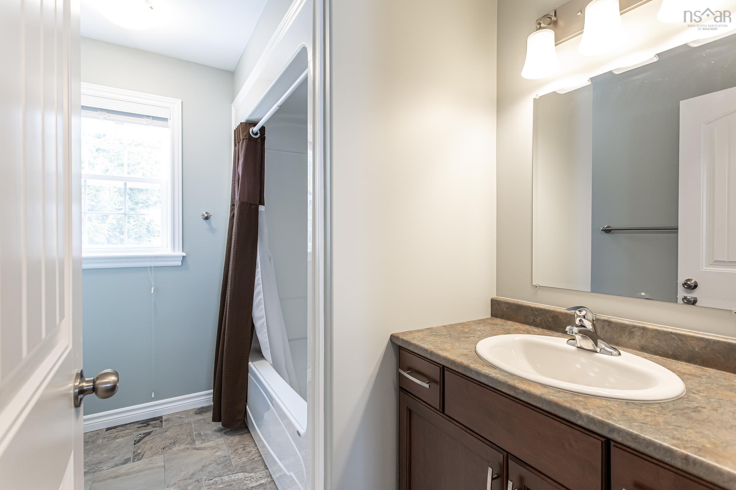 $660,000.00: 48 Acadia Drive, Kentville