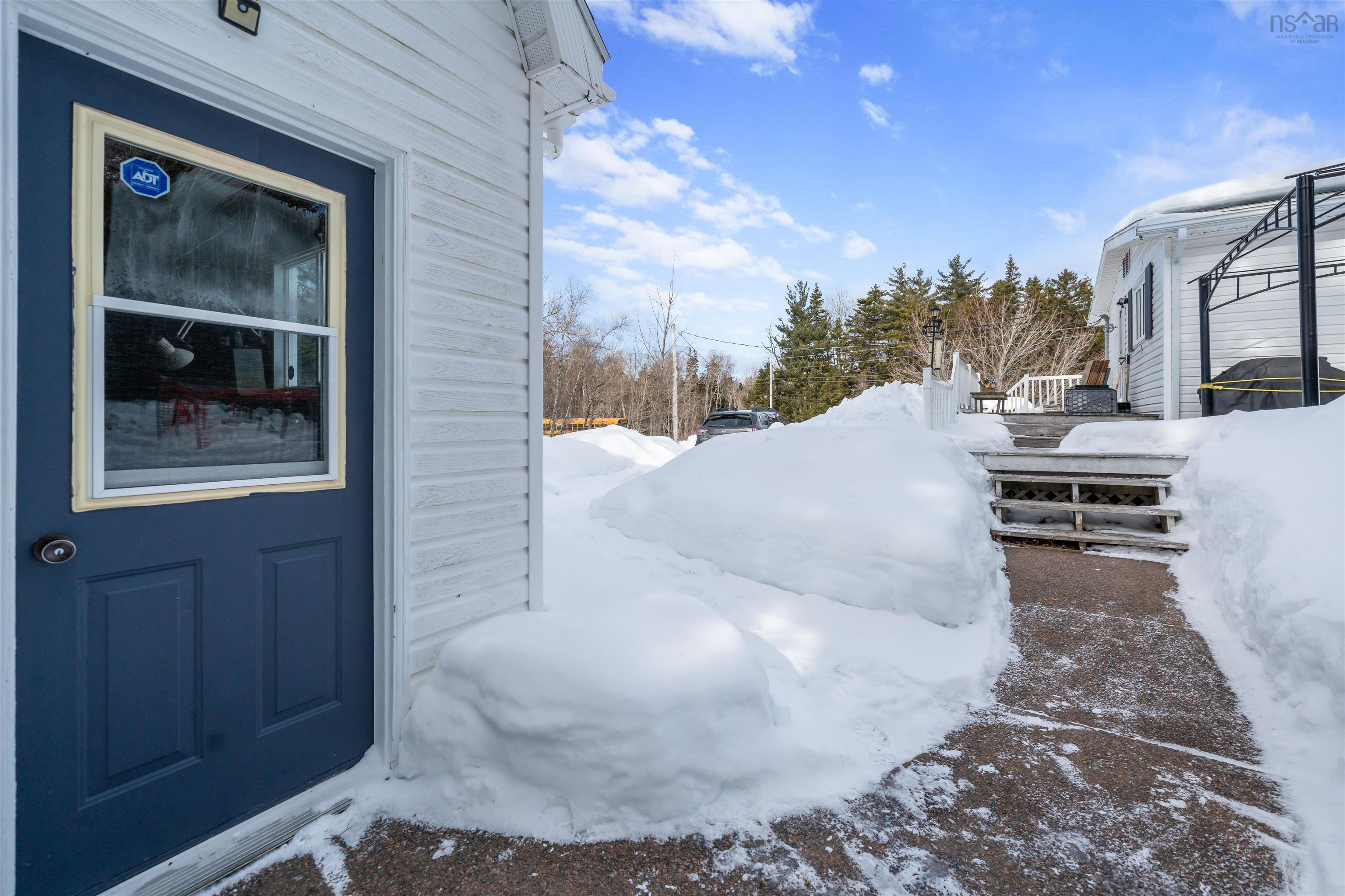 $389,900.00: 9393 Sherbrooke Road, Greenwood