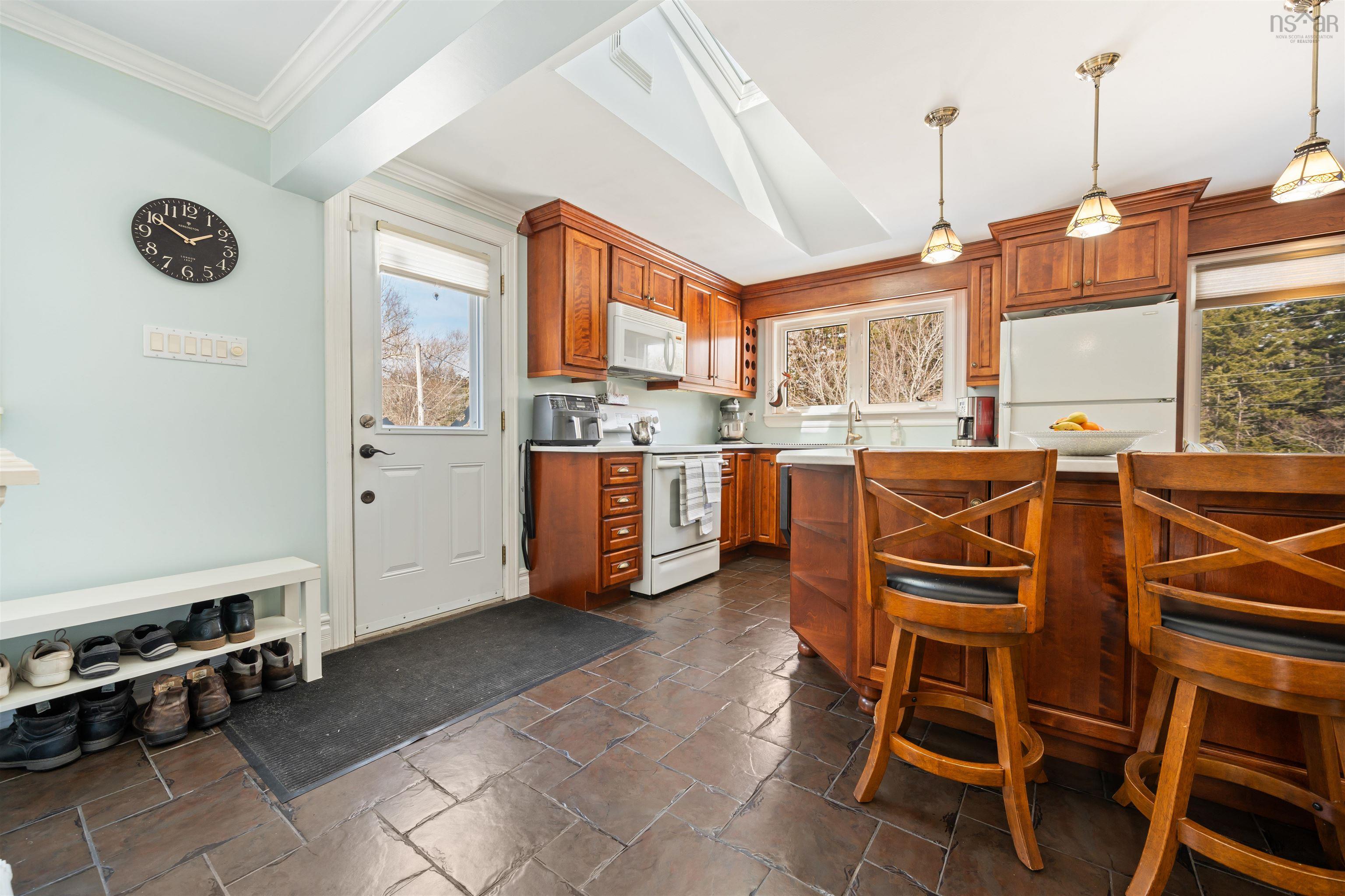 $389,900.00: 9393 Sherbrooke Road, Greenwood