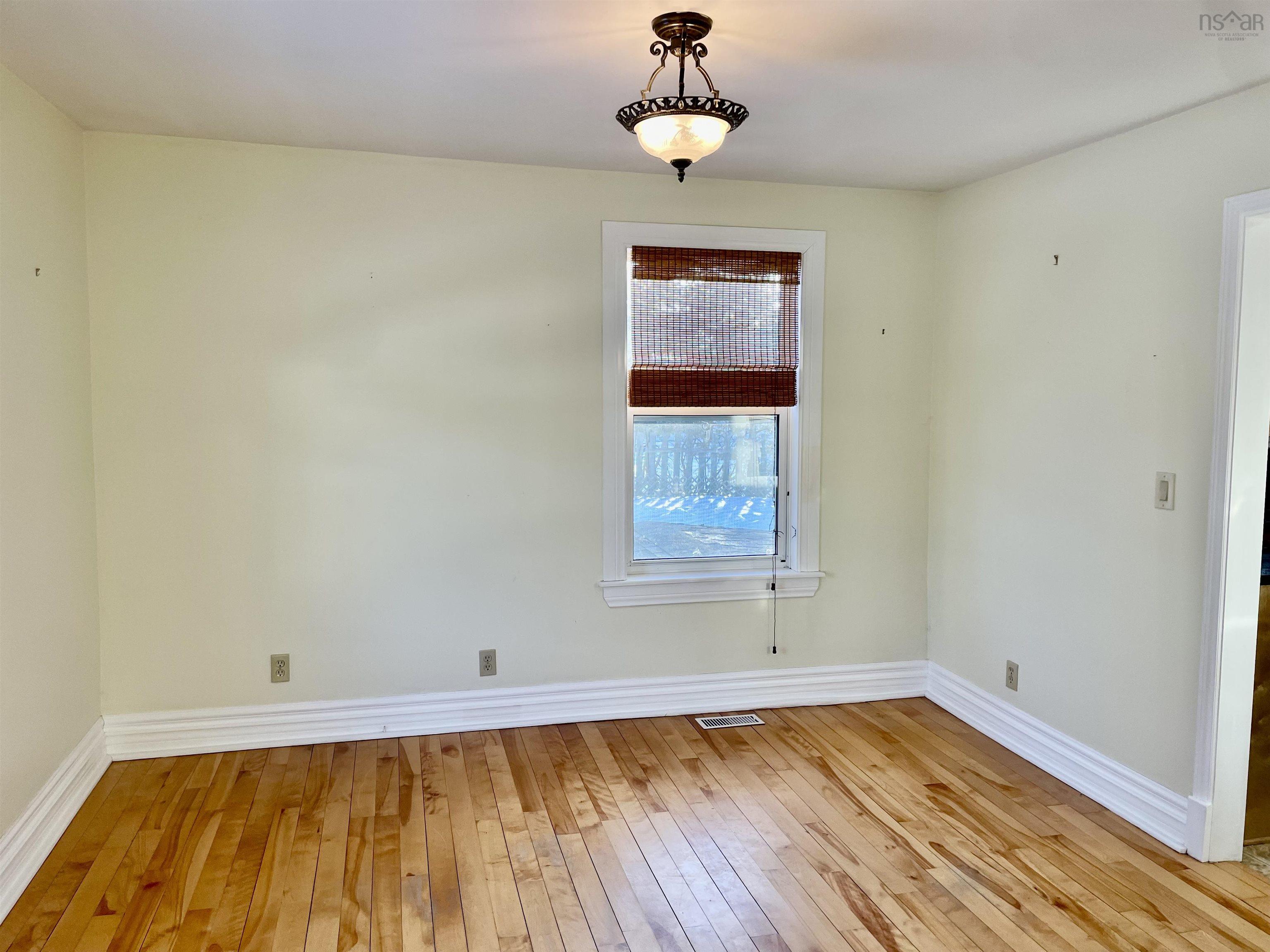 $209,000.00: 106 Maple Avenue, Glace Bay