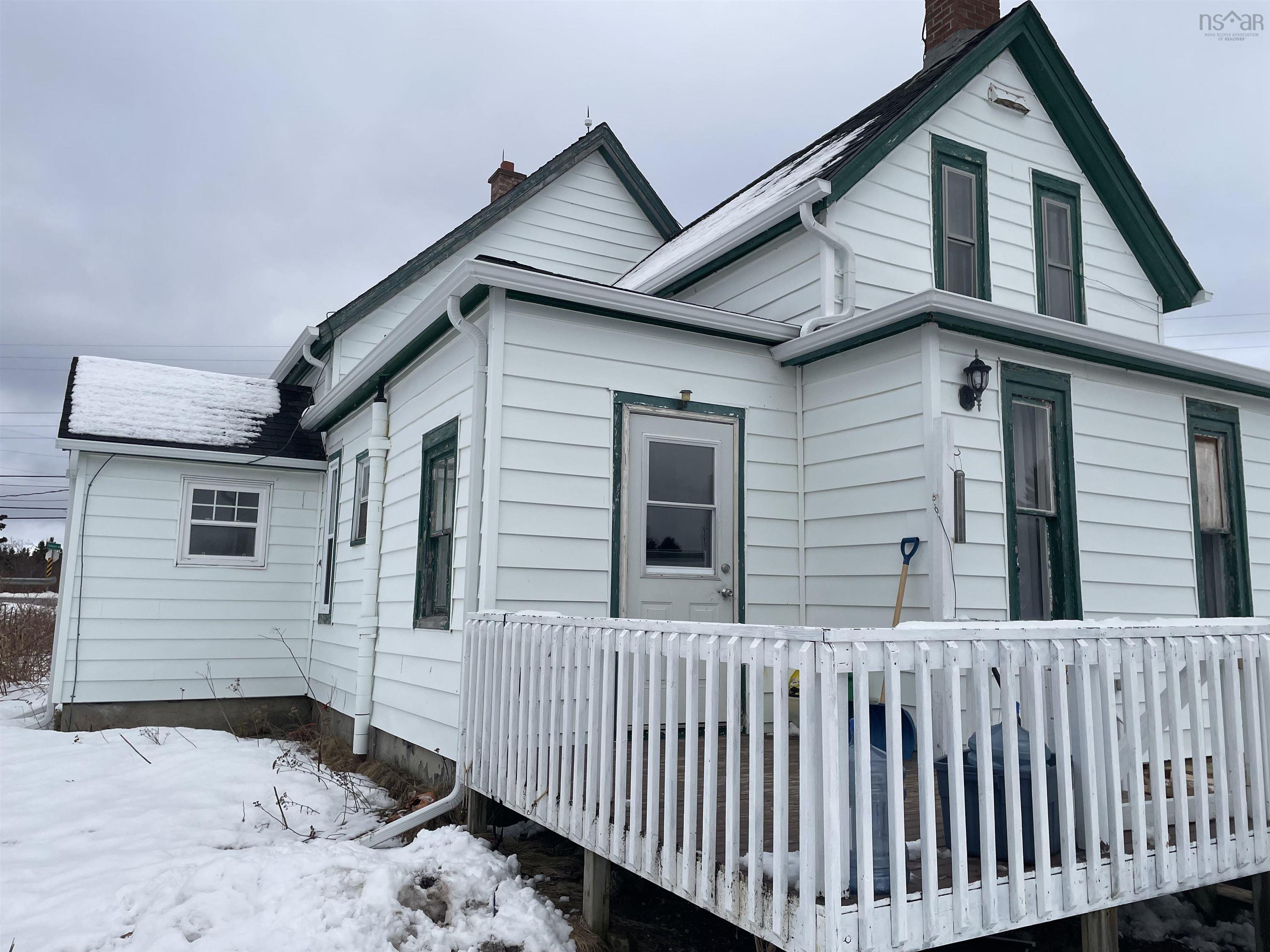 $149,900.00: 2082 Highway 247, L