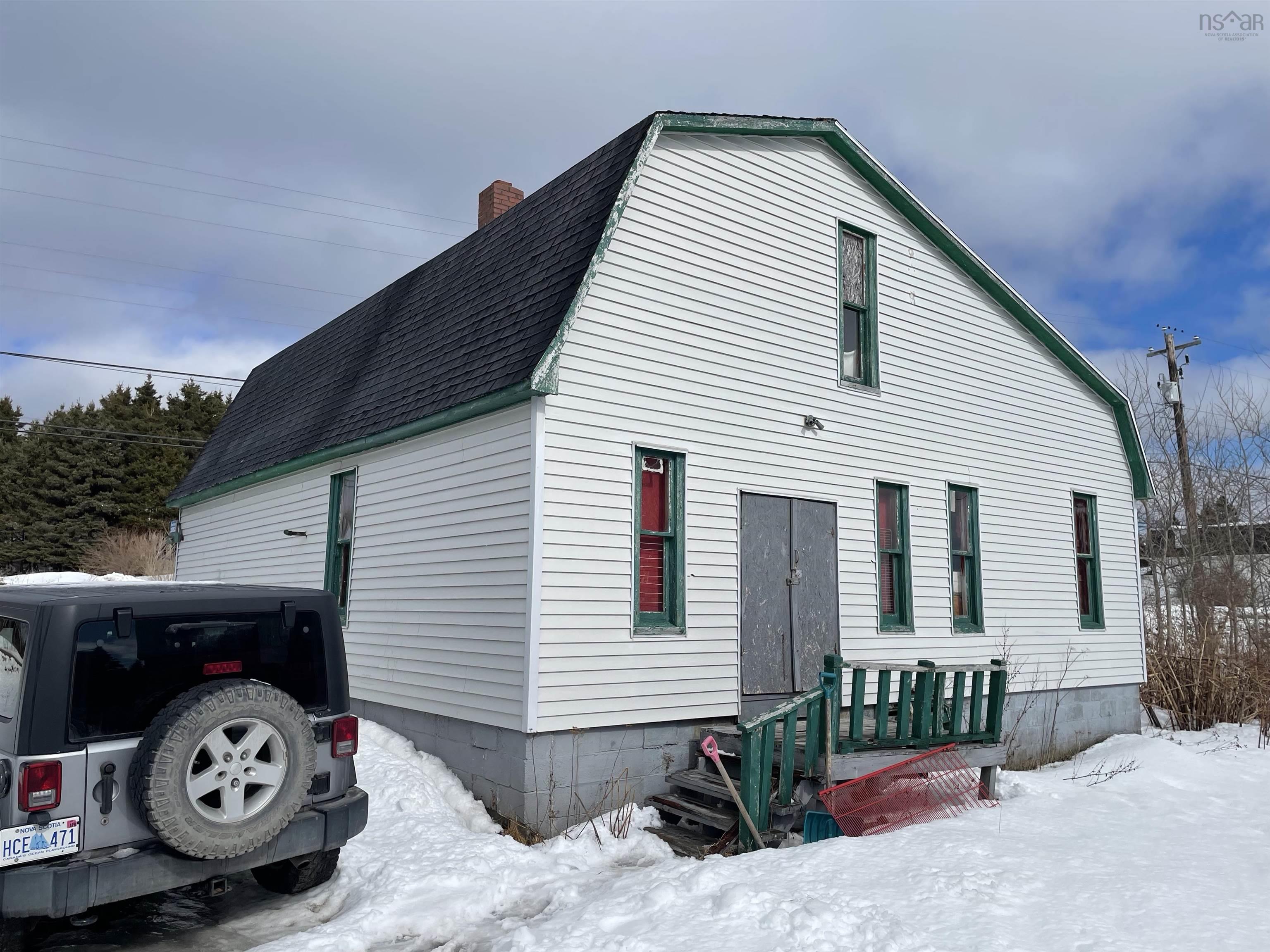 $149,900.00: 2082 Highway 247, L