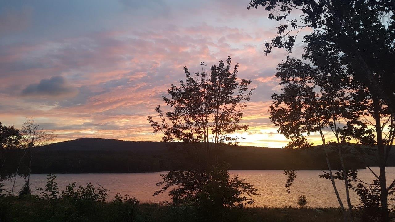 $699,000.00: 242 Rodney Drive, Malagawatch