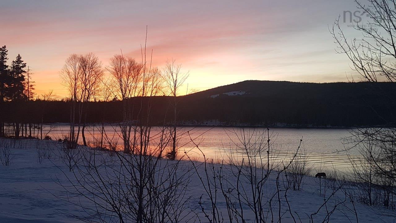 $699,000.00: 242 Rodney Drive, Malagawatch