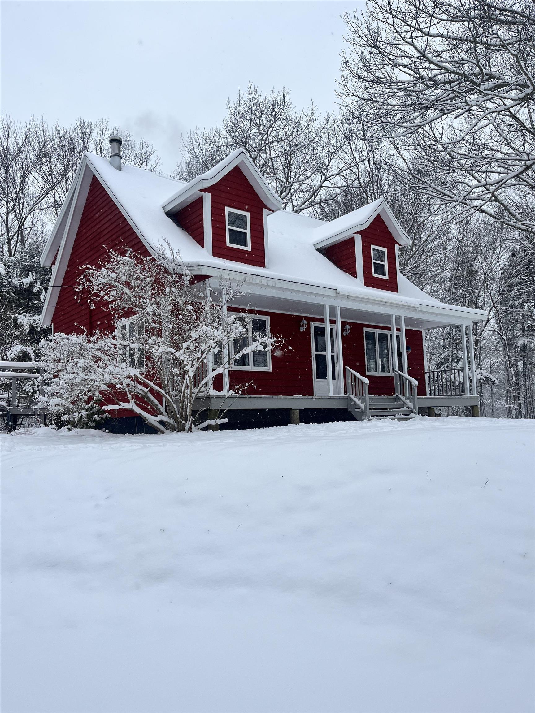 $499,000.00: 154 North Kemptville Road, Kemptville