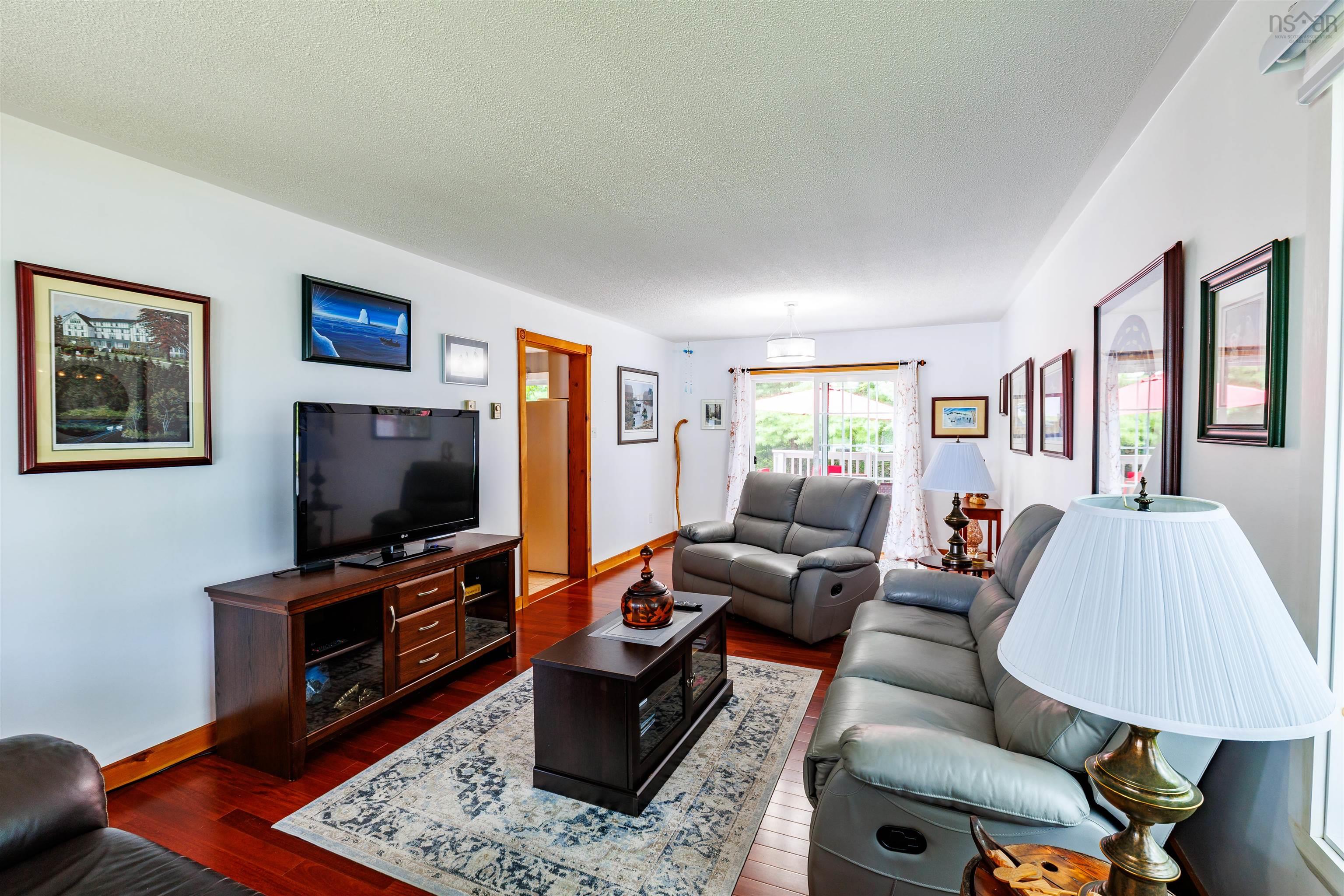 $499,000.00: 154 North Kemptville Road, Kemptville