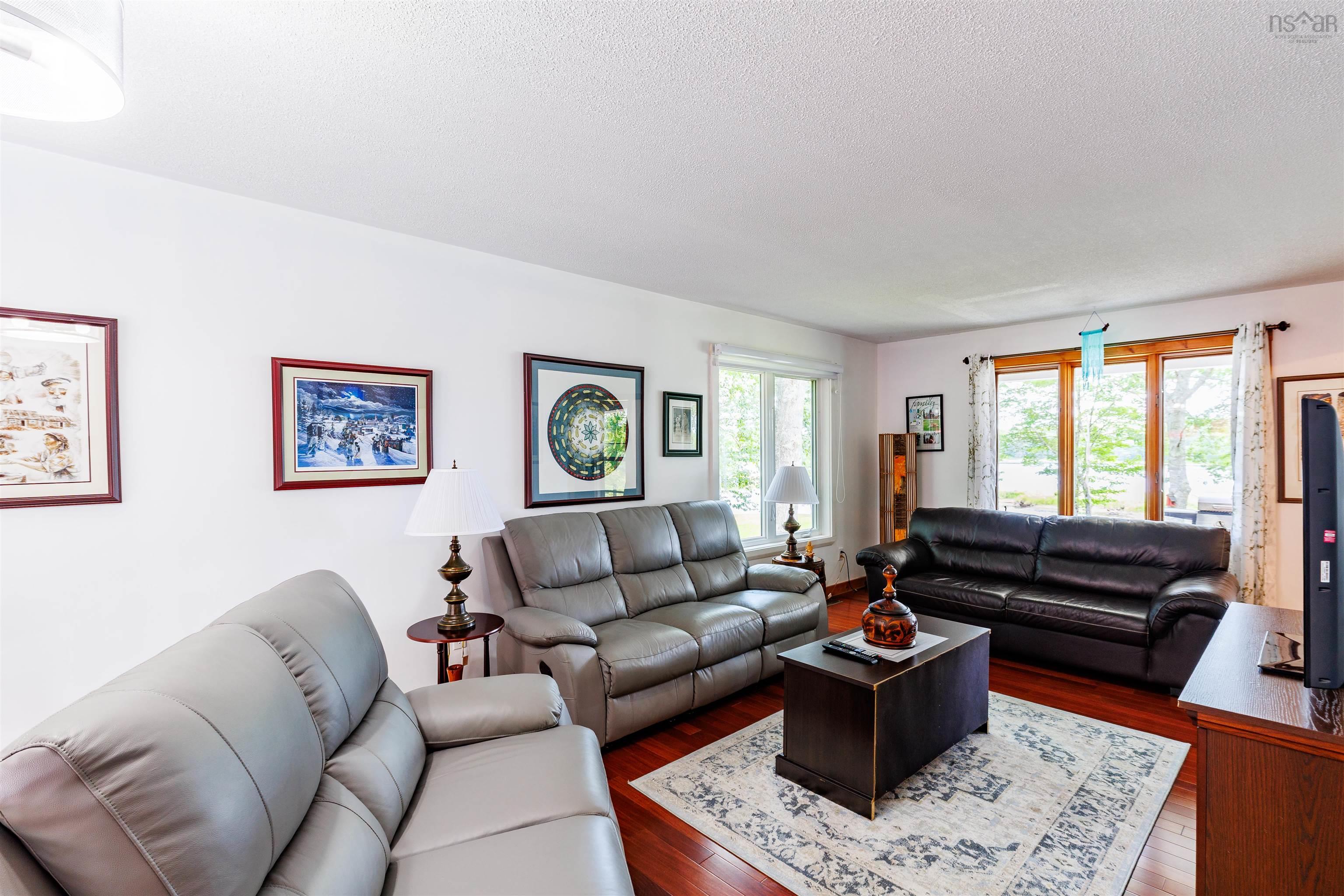 $499,000.00: 154 North Kemptville Road, Kemptville