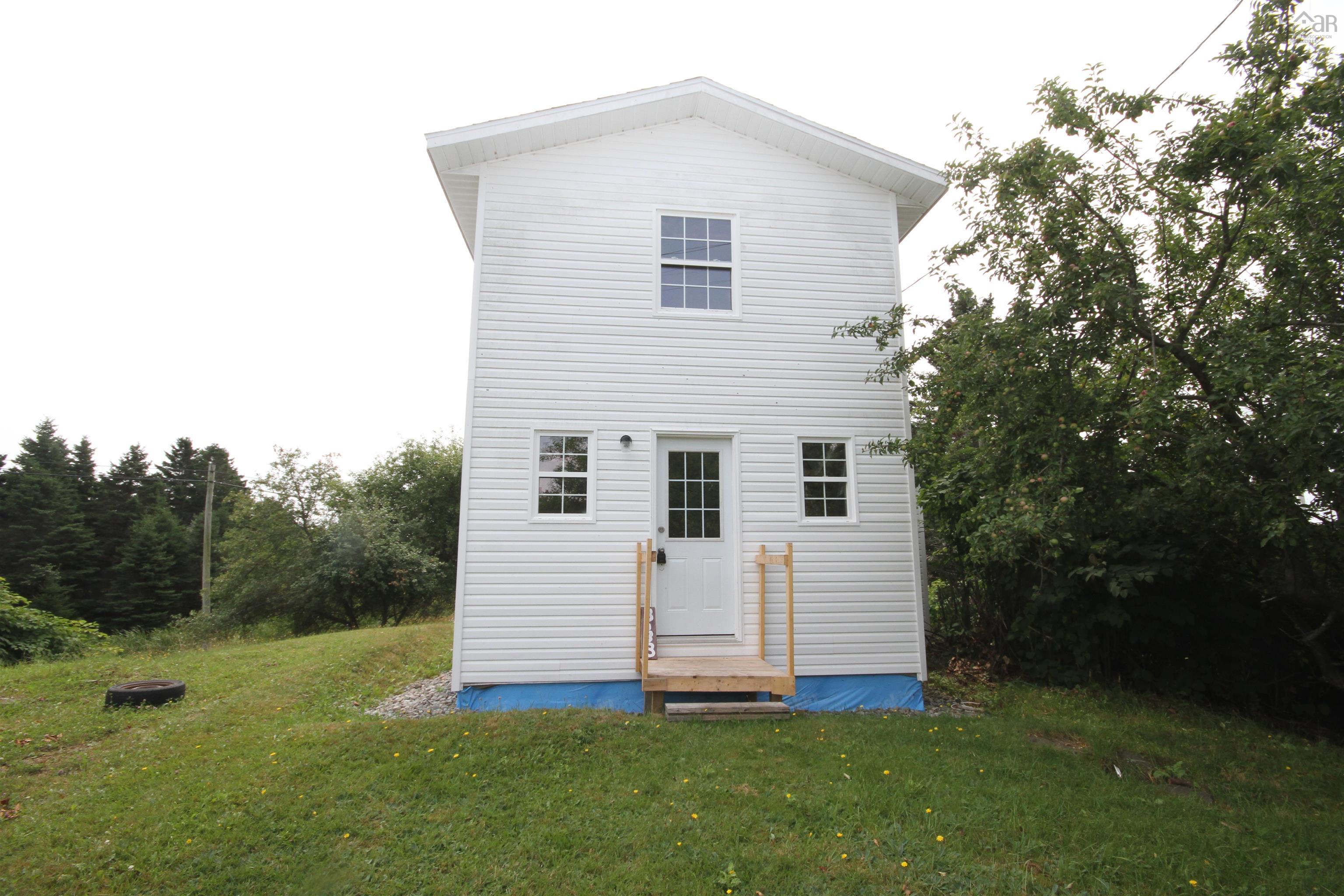 $99,900.00: 3138 Highway 320, D'Escousse