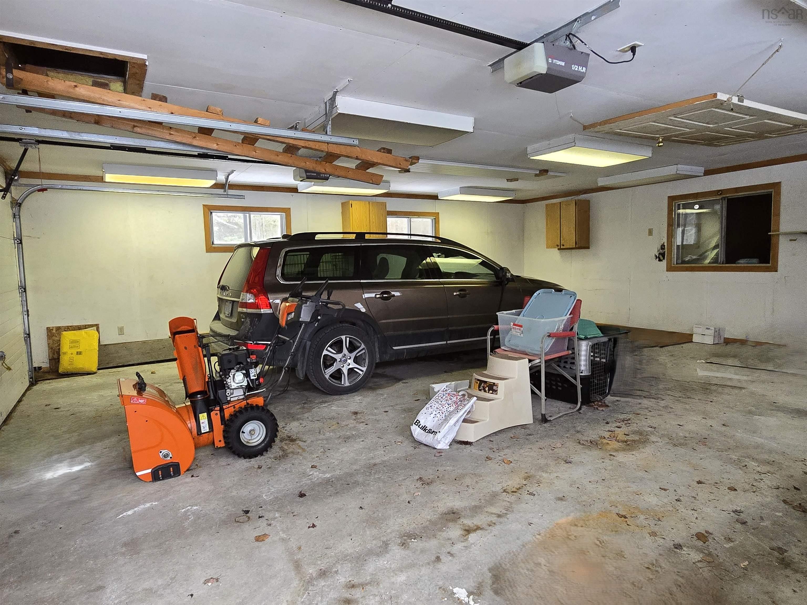 $629,900.00: 38 Sonia Drive, Lawrencetown