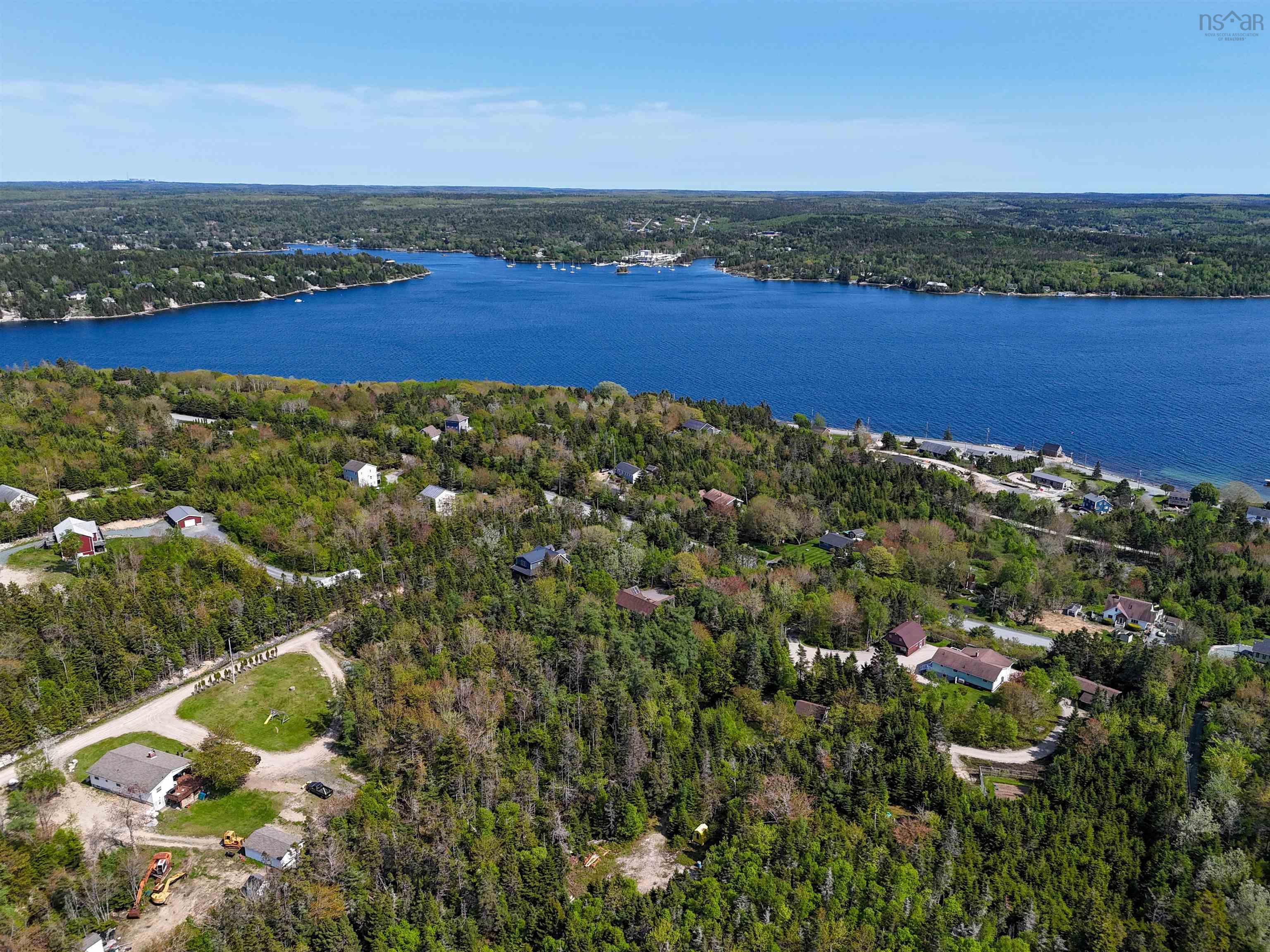 252 Hillside Drive, Boutiliers Point, NS (MLS 202604115)