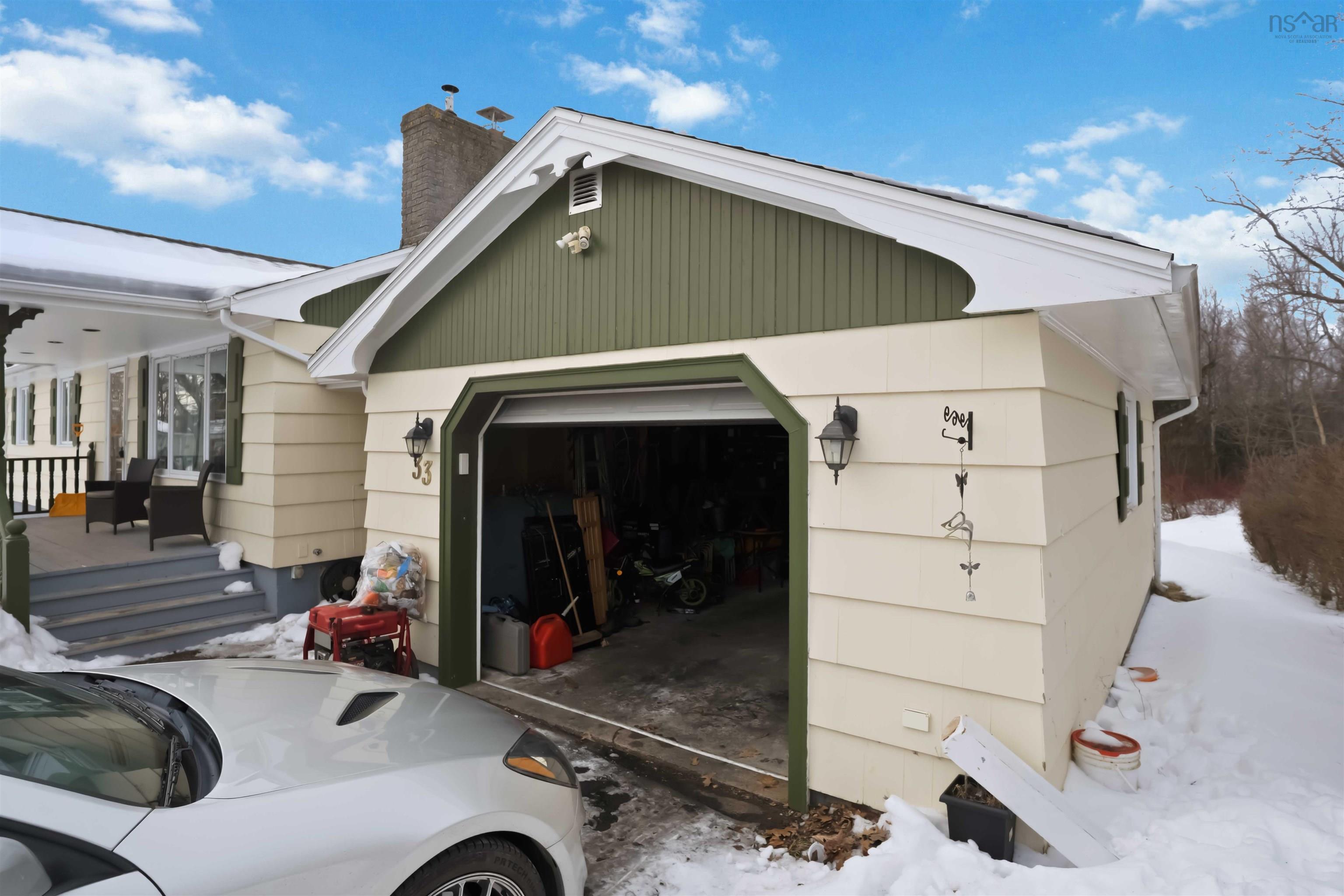 $495,000.00: 33 Henshaw Drive, Upper Dyke