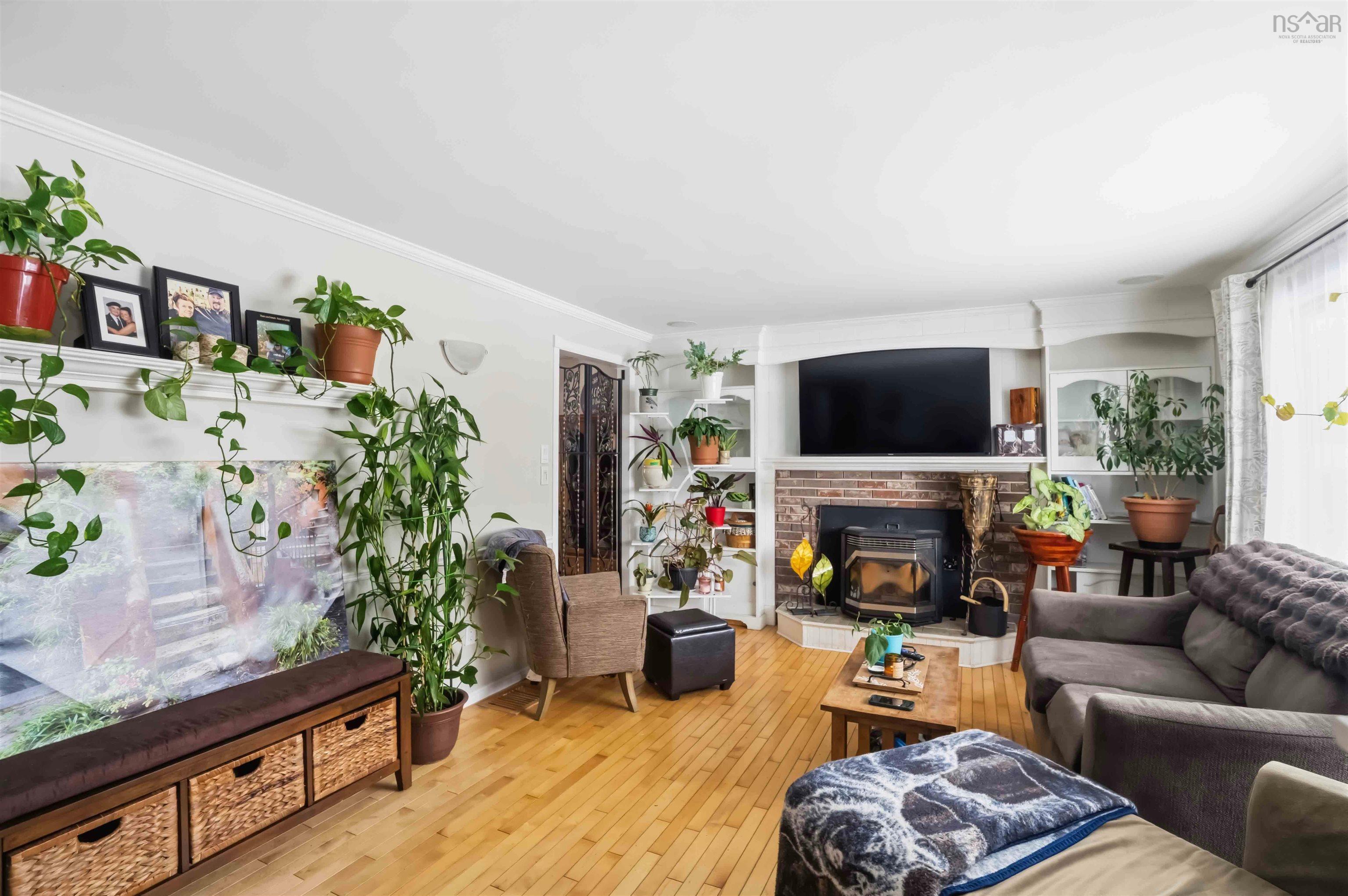 $495,000.00: 33 Henshaw Drive, Upper Dyke