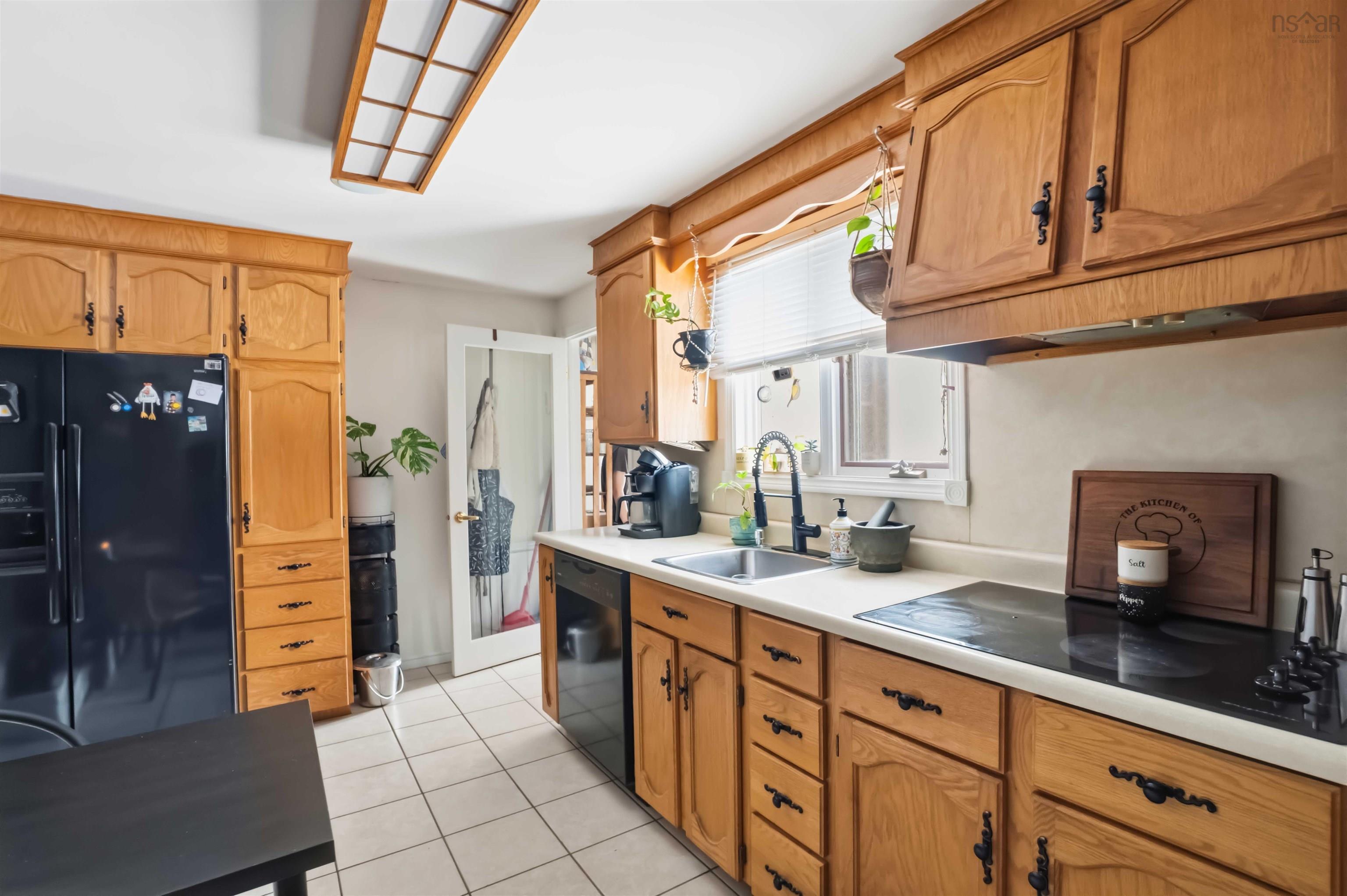 $495,000.00: 33 Henshaw Drive, Upper Dyke