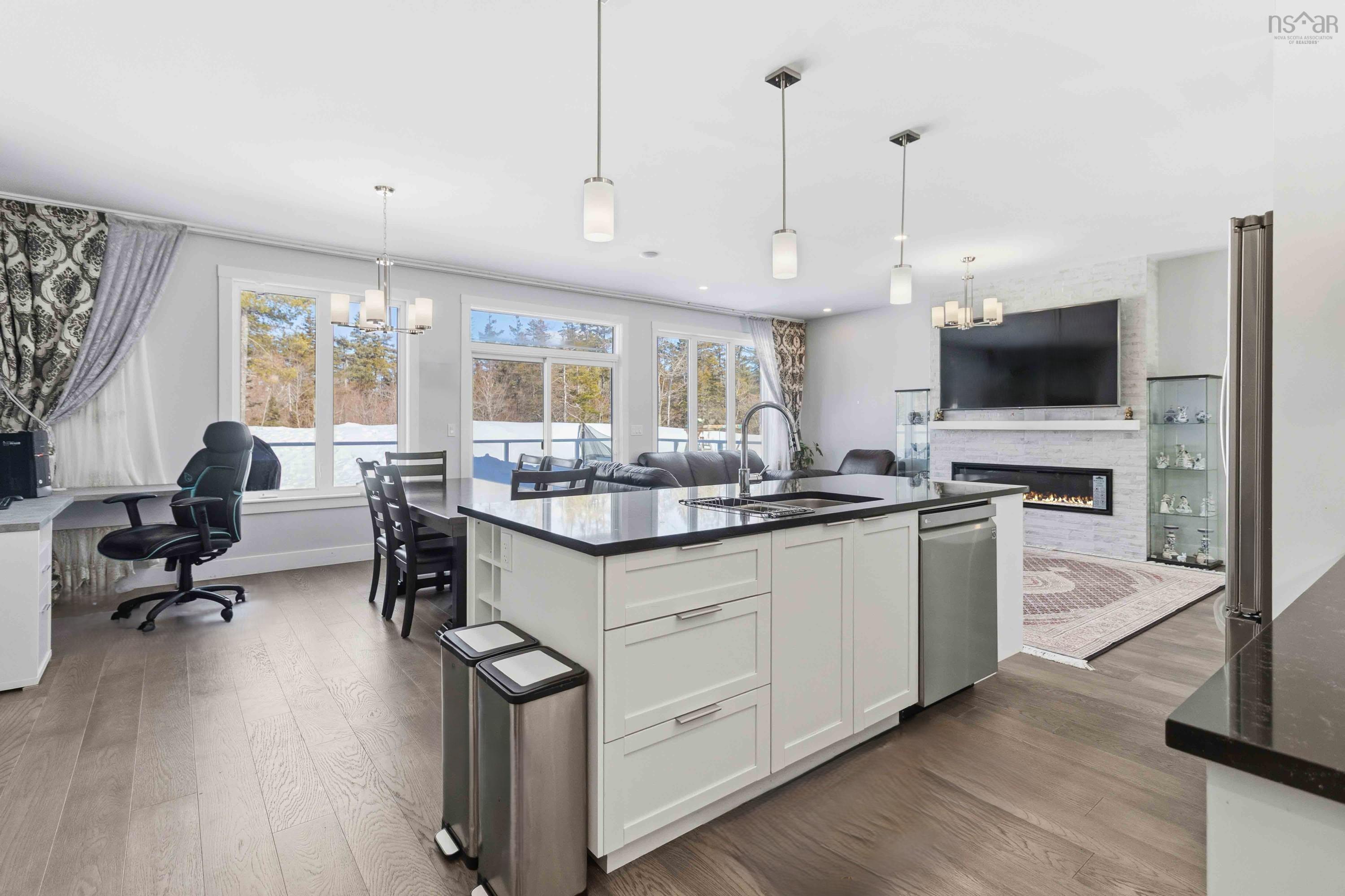 $1,029,900.00: 149 Talus Avenue, Bedford West