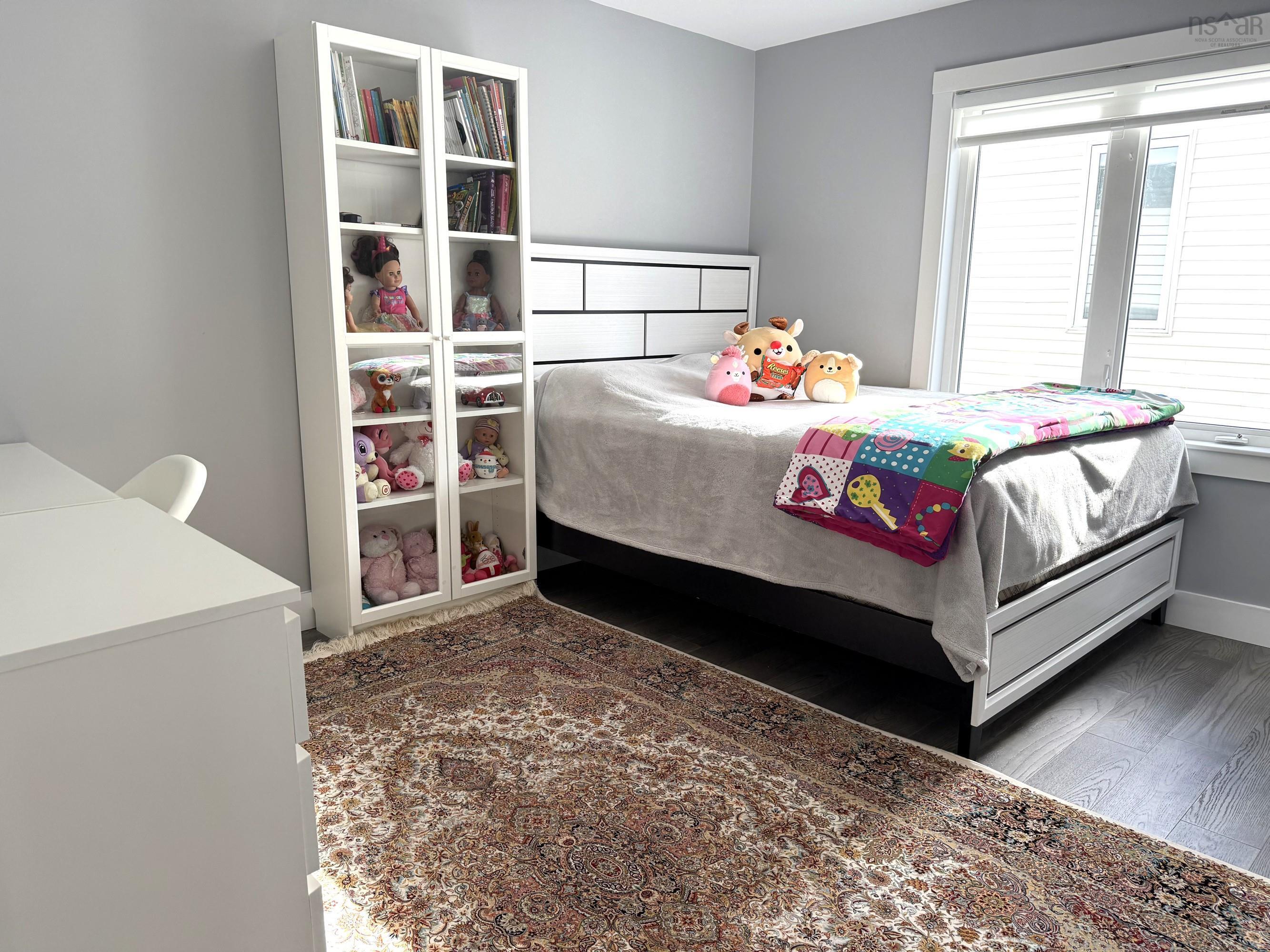 $1,029,900.00: 149 Talus Avenue, Bedford West