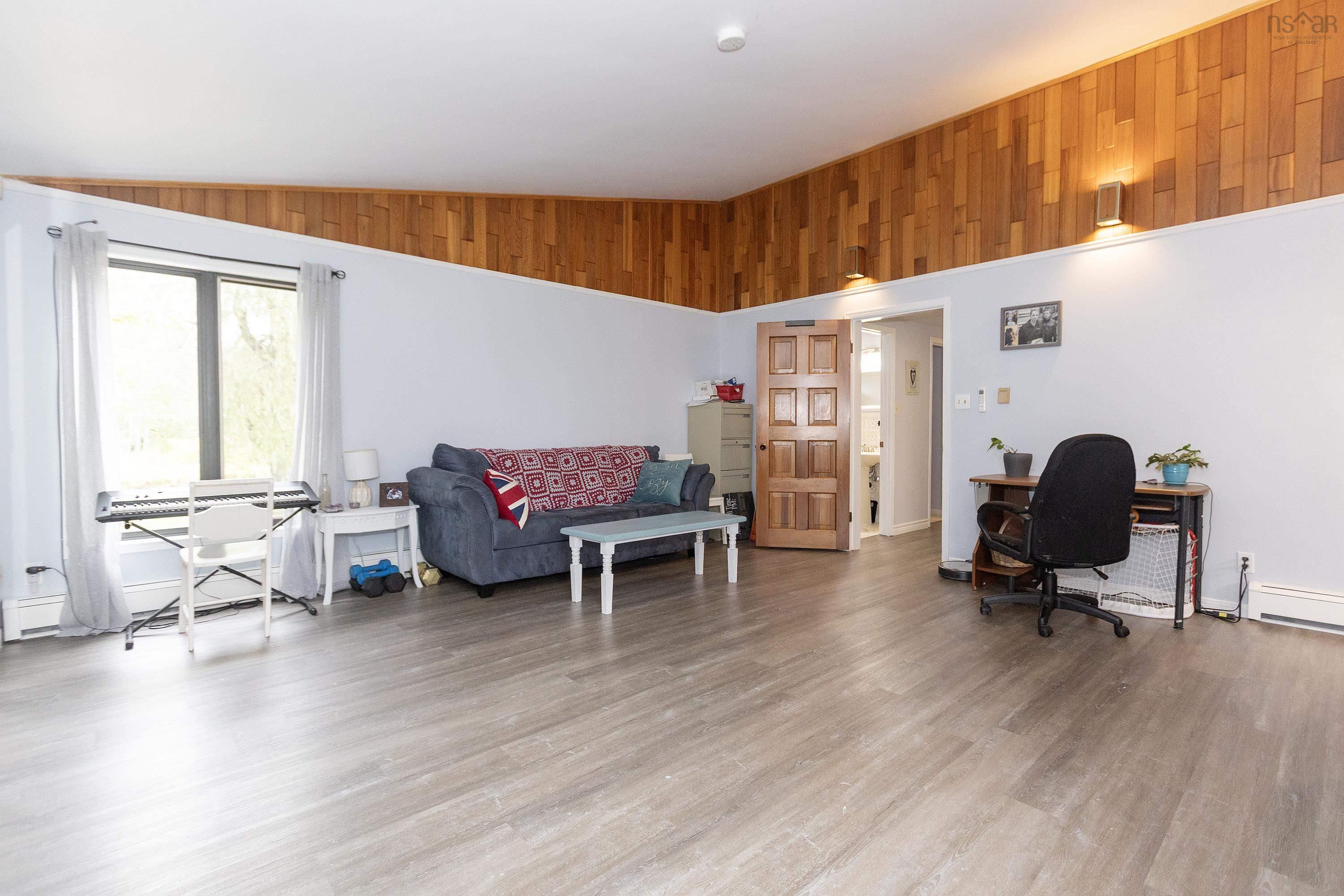 $485,000.00: 3 Shore Lane, Greenhill