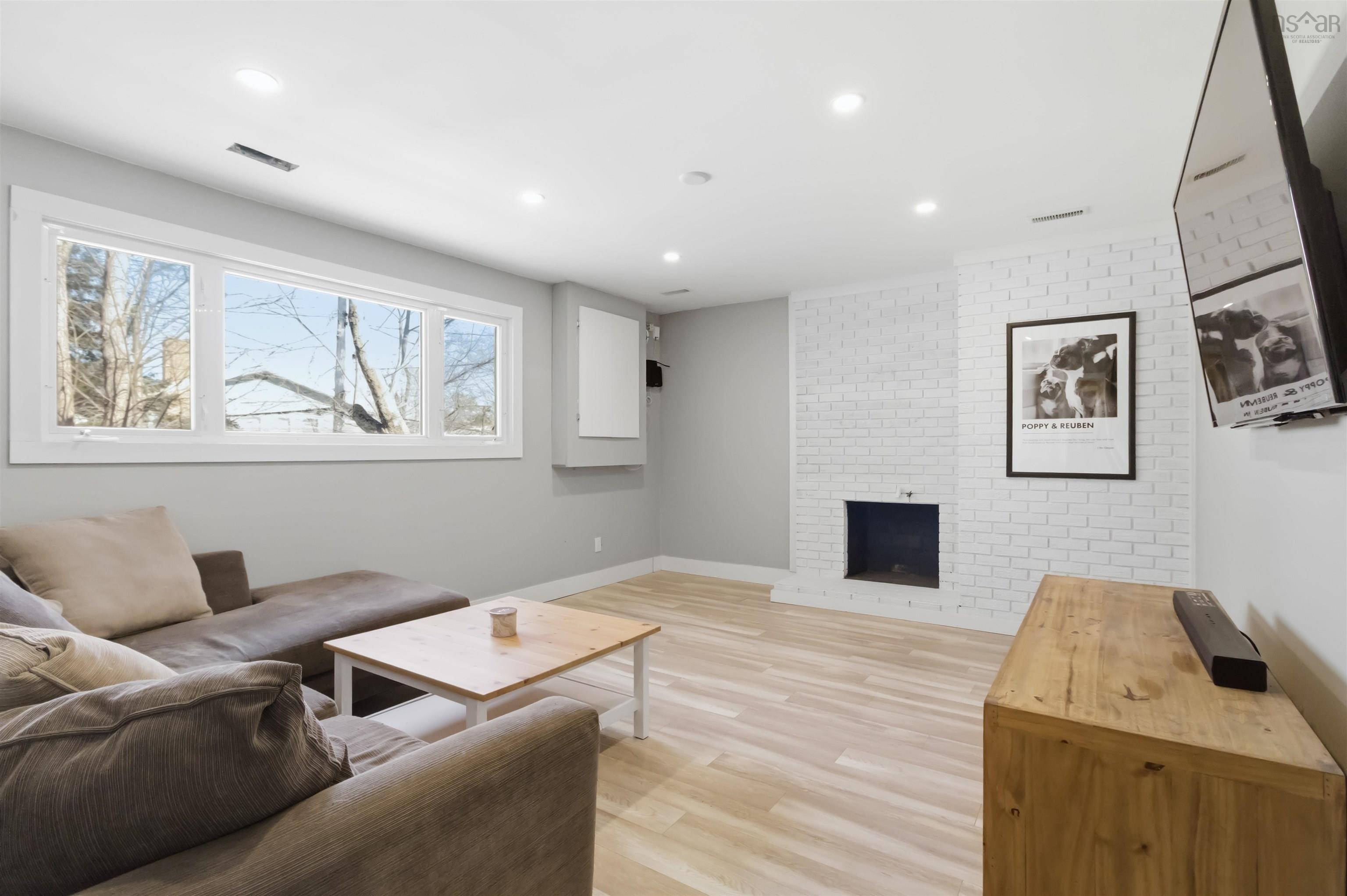 $619,900.00: 51 Hazelholme Drive, Halifax