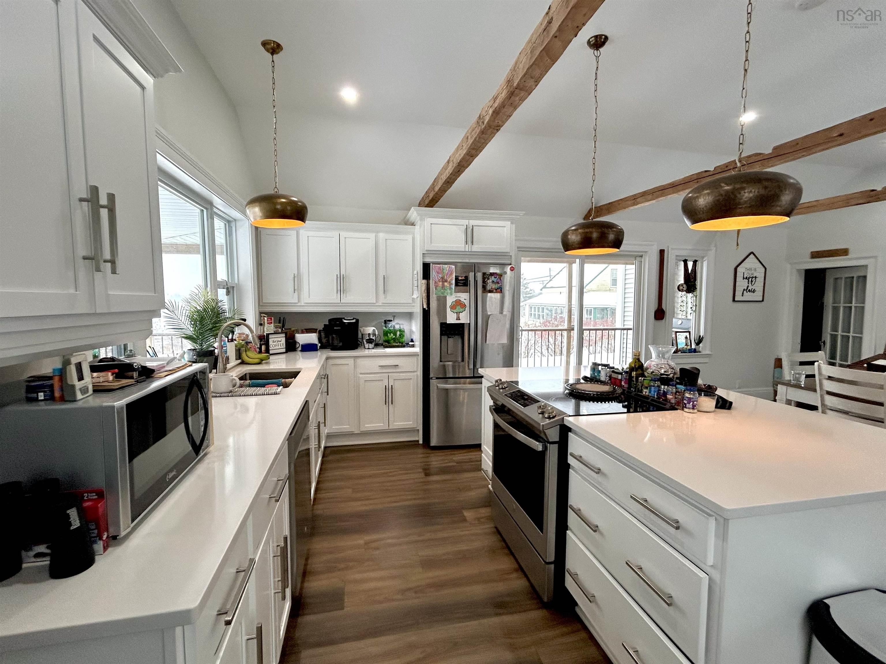 $389,000.00: 2713 Highway 3, Barrington West