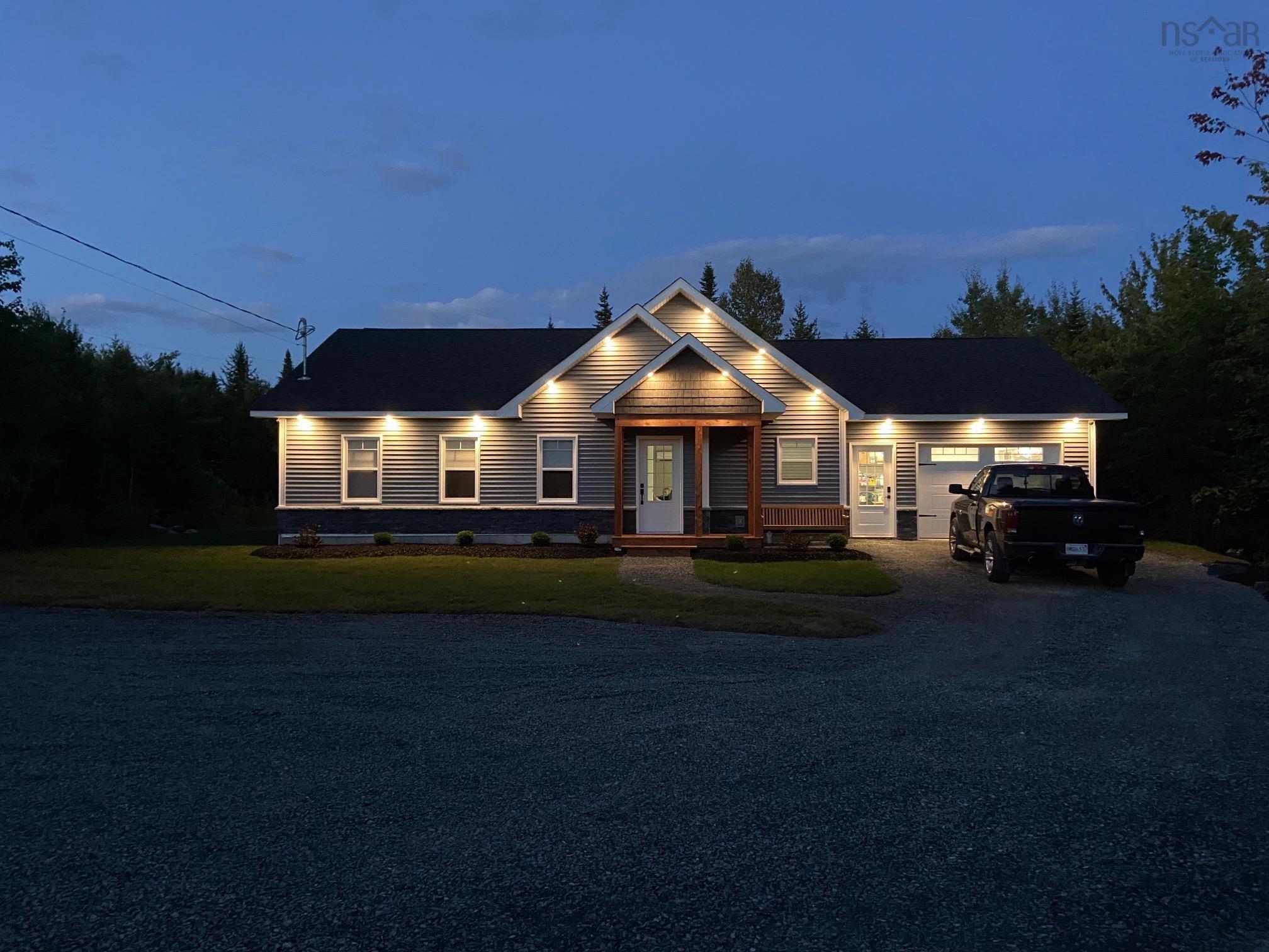 $539,900.00: 190 Loon Point Trail, East Uniacke