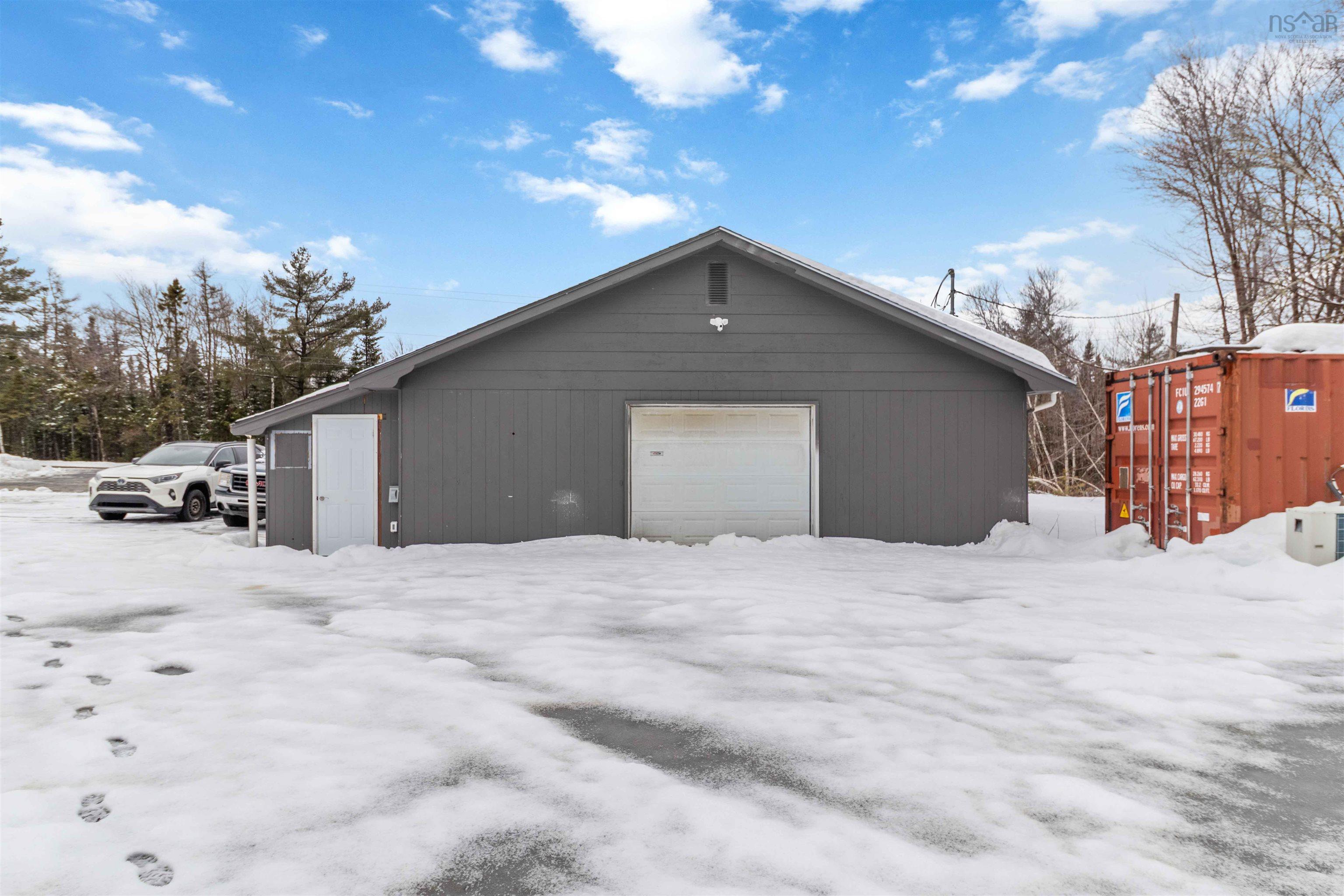 $315,000.00: 4766 Highway 325, Baker Settlement