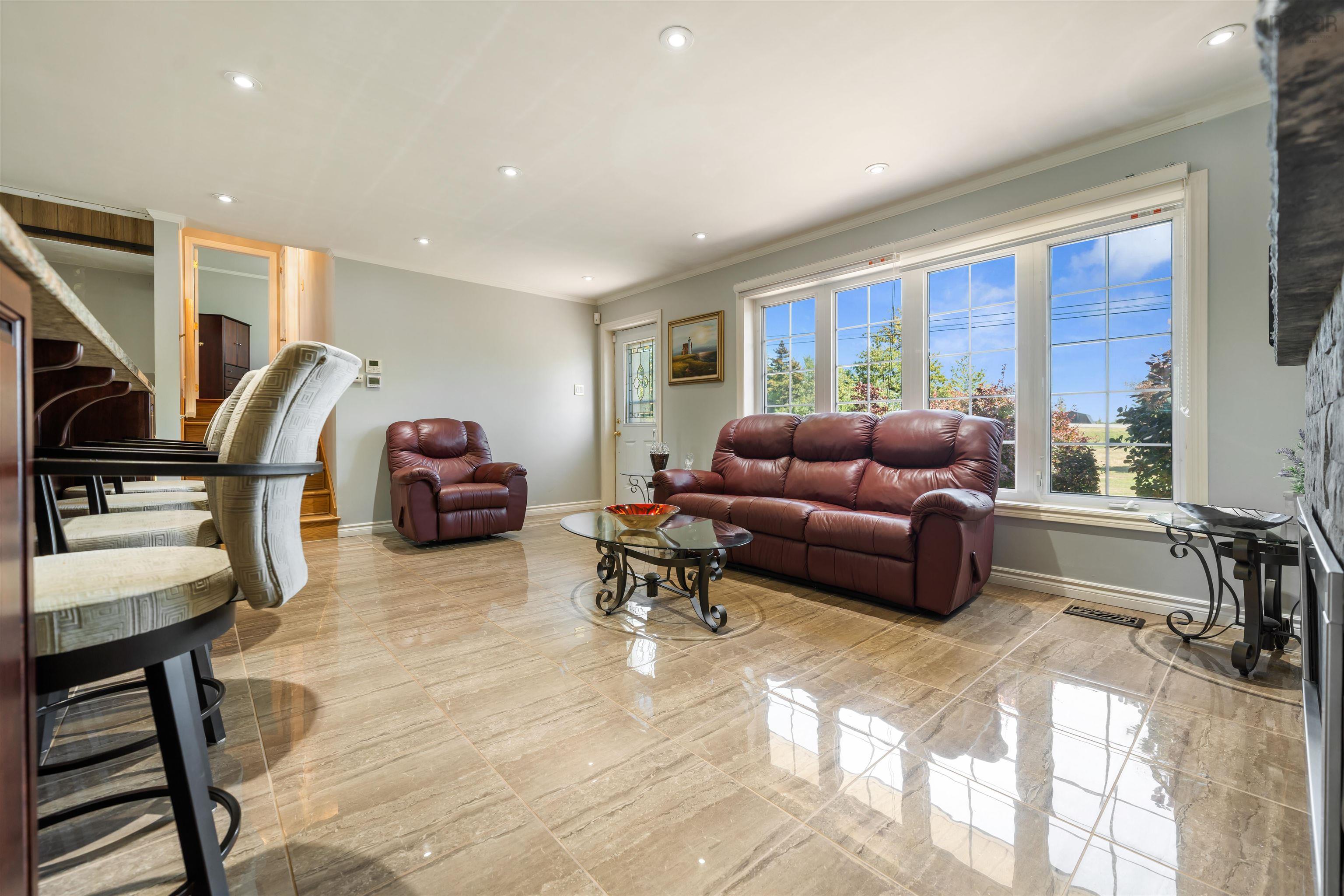 $525,000.00: 2003 Highway 6, River John