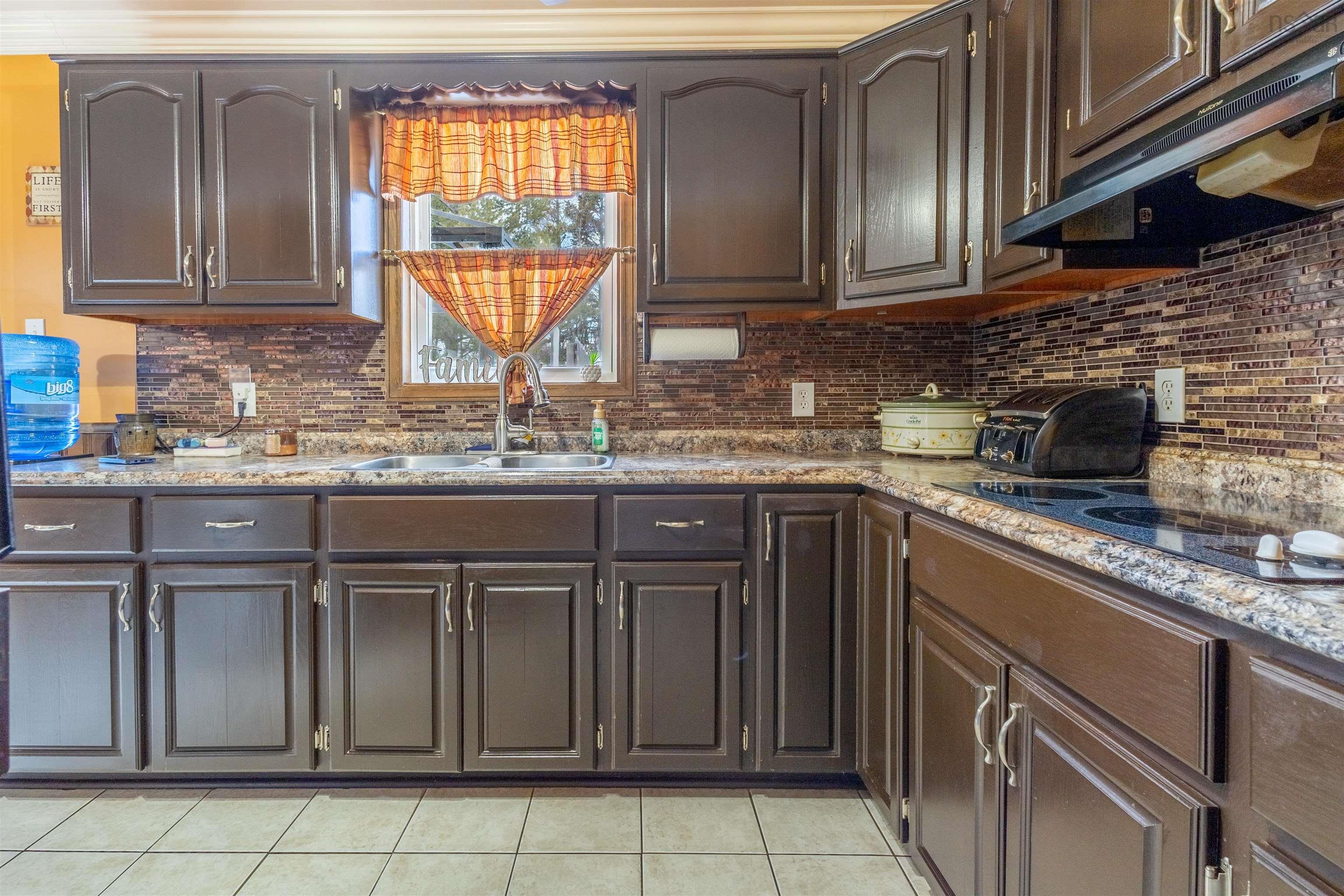 $349,000.00: 16 Braylee Court, River Ryan