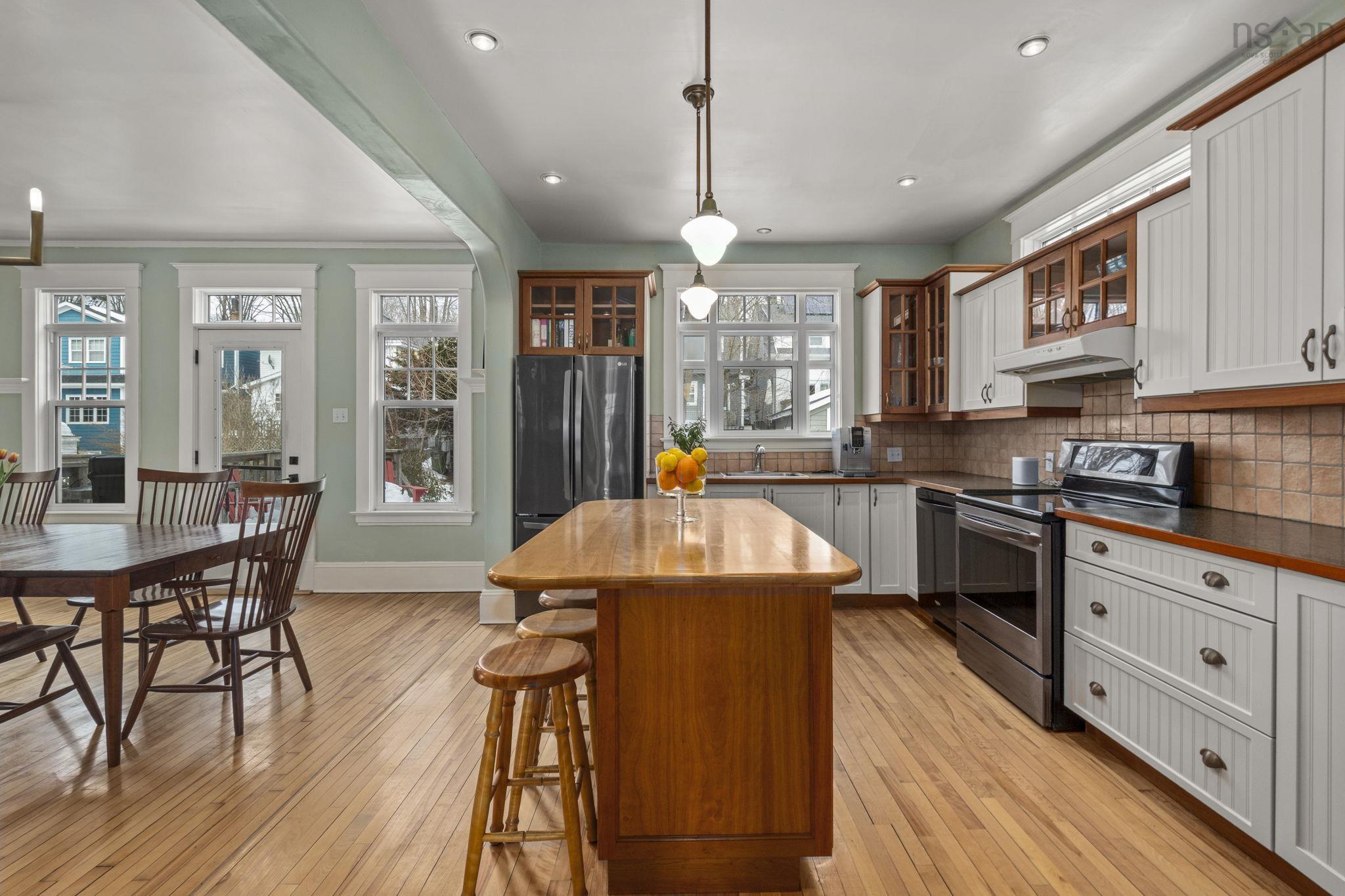 $1,350,000.00: 6347 Cornwall Street, Halifax