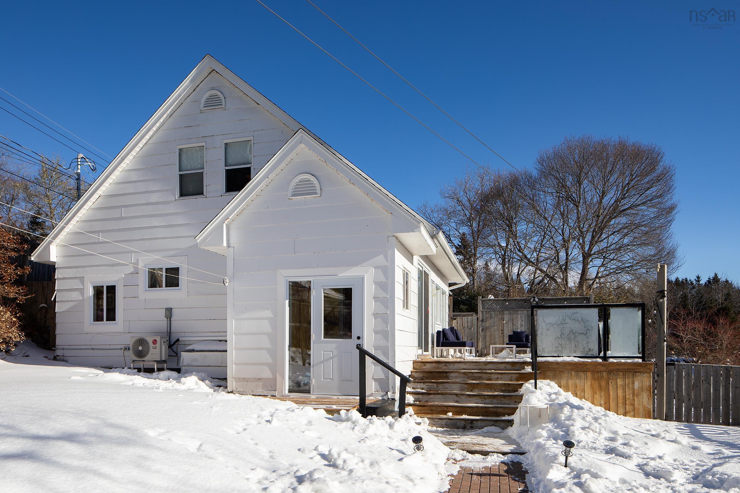 $498,000.00: 1 Ingram River Lane, Ingramport