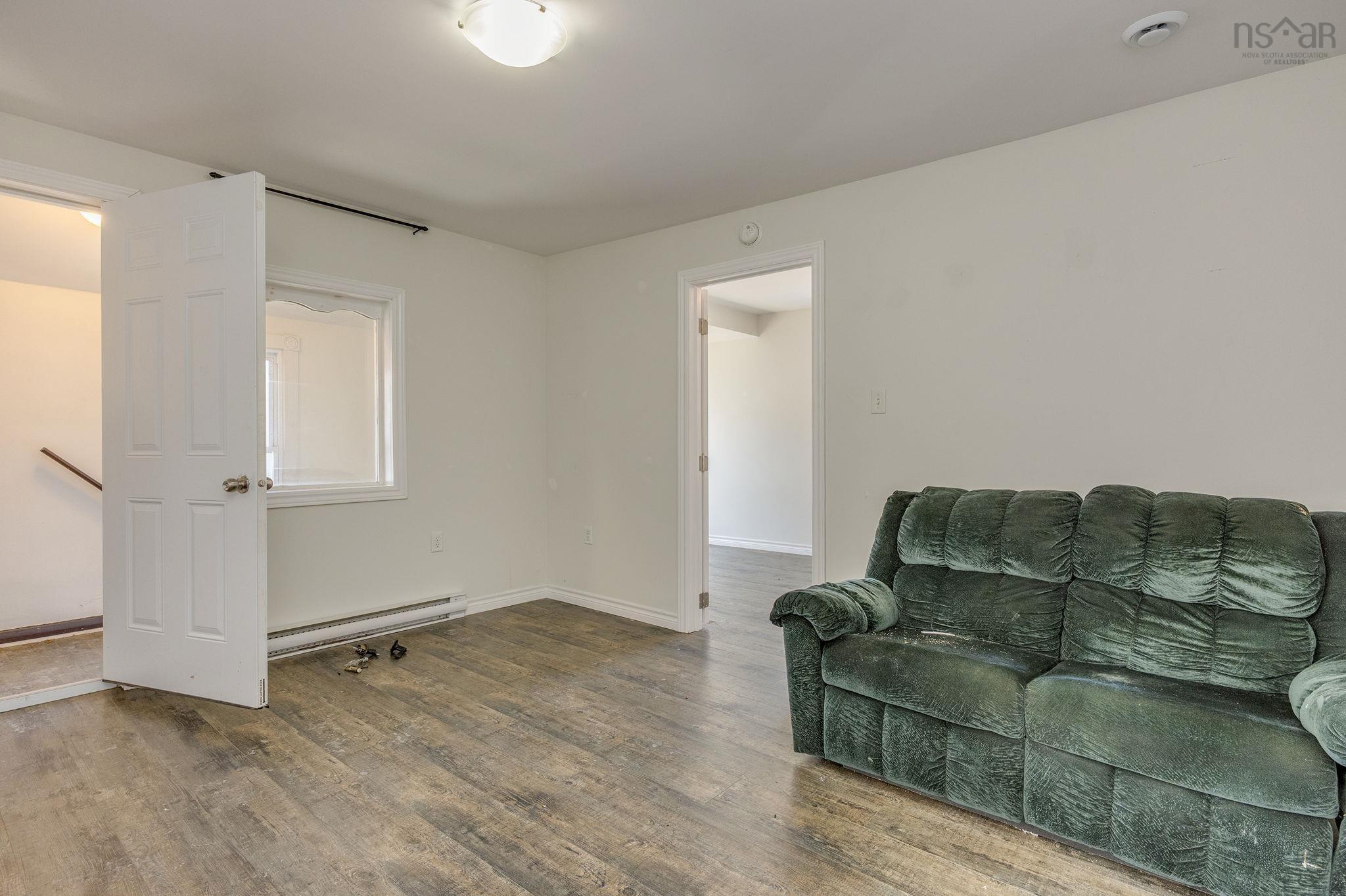 $299,900.00: 296-300 Main Street, Middleton