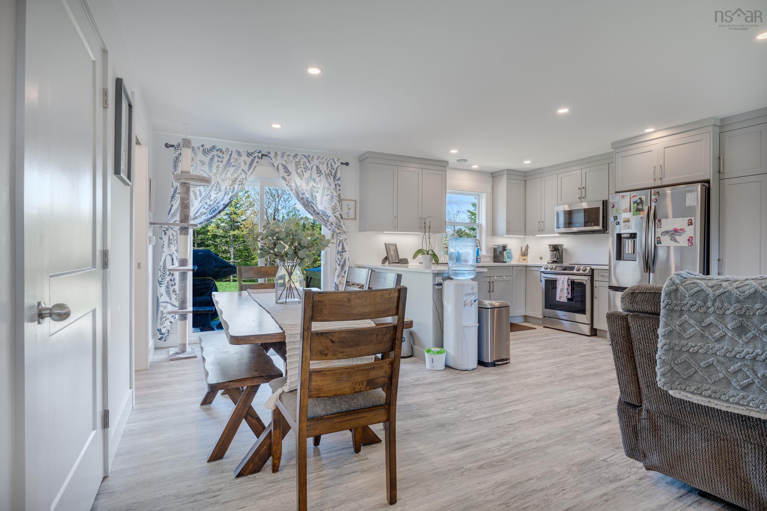 $479,900.00: 29 Club Road, Hatchet Lake