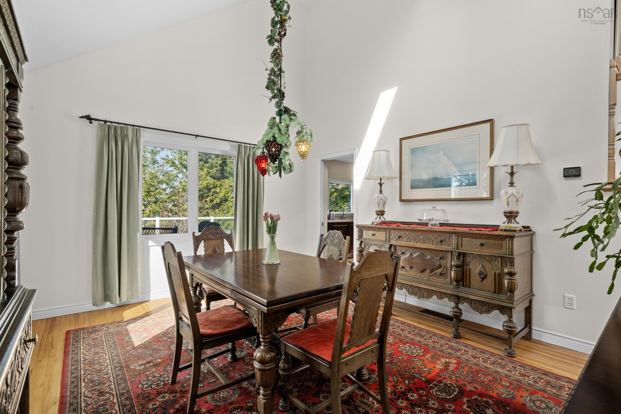 $819,900.00: 20 Fleet Court, Bedford