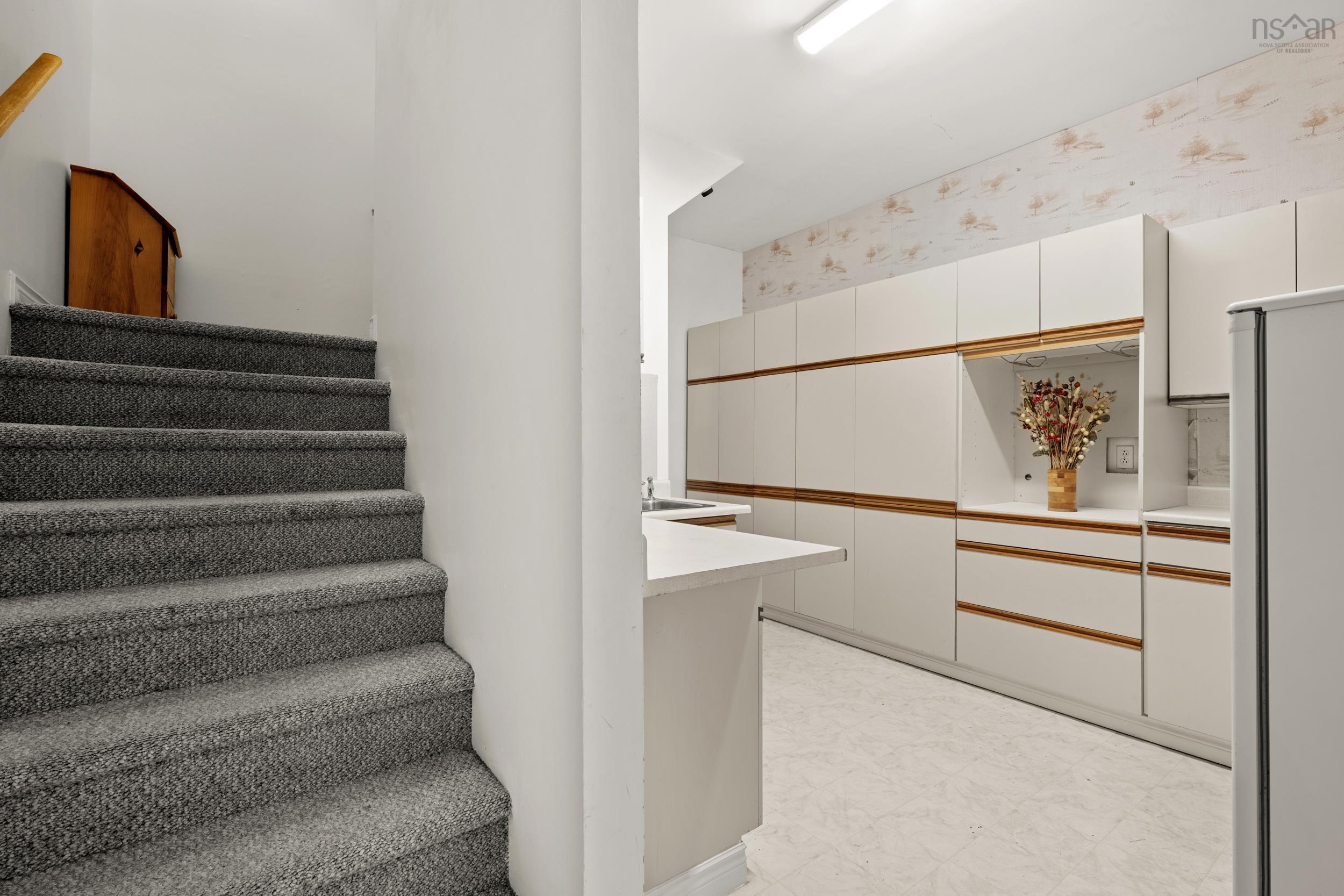 $819,900.00: 20 Fleet Court, Bedford