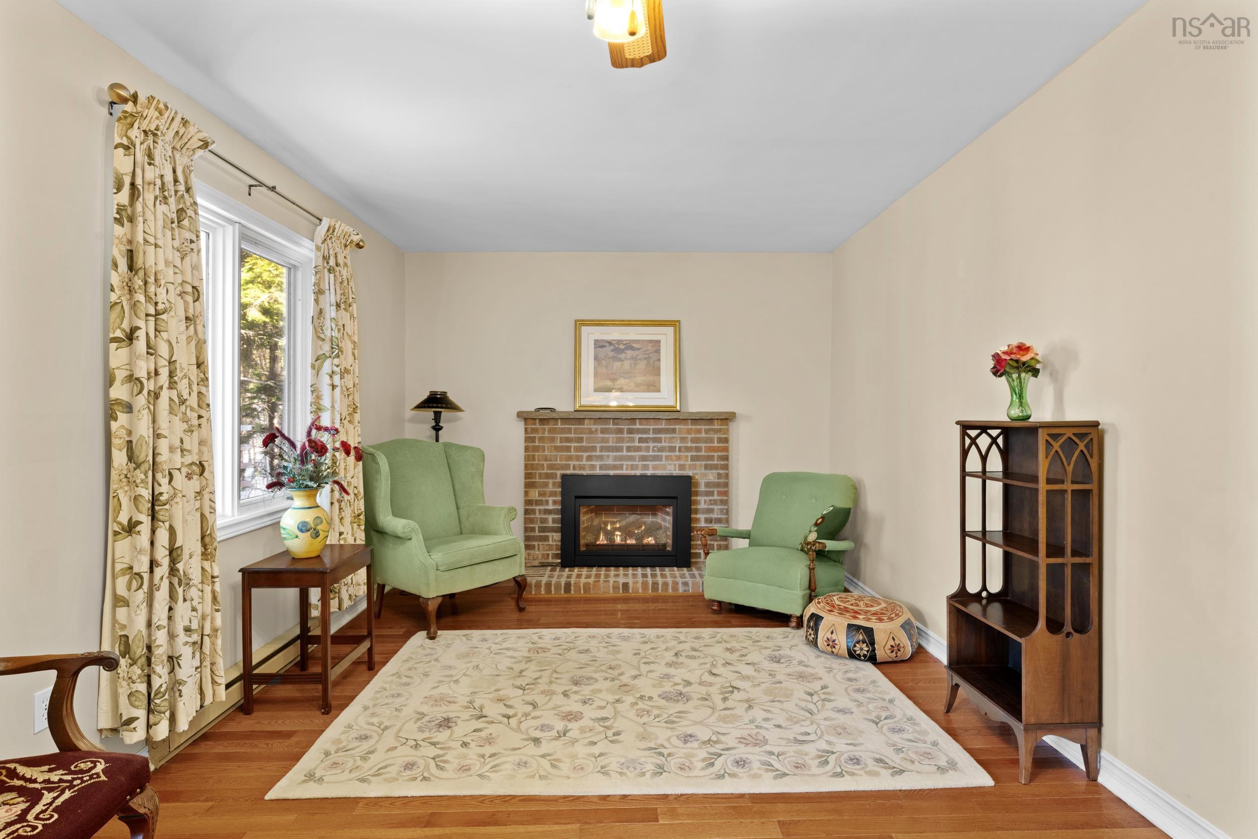 $819,900.00: 20 Fleet Court, Bedford