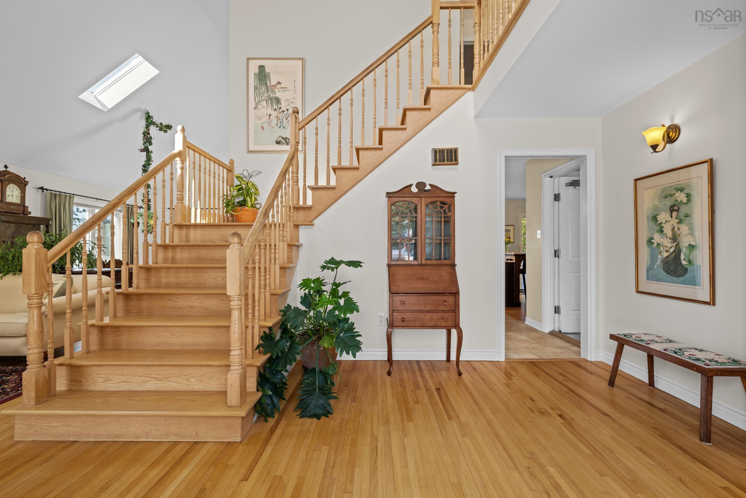 $819,900.00: 20 Fleet Court, Bedford