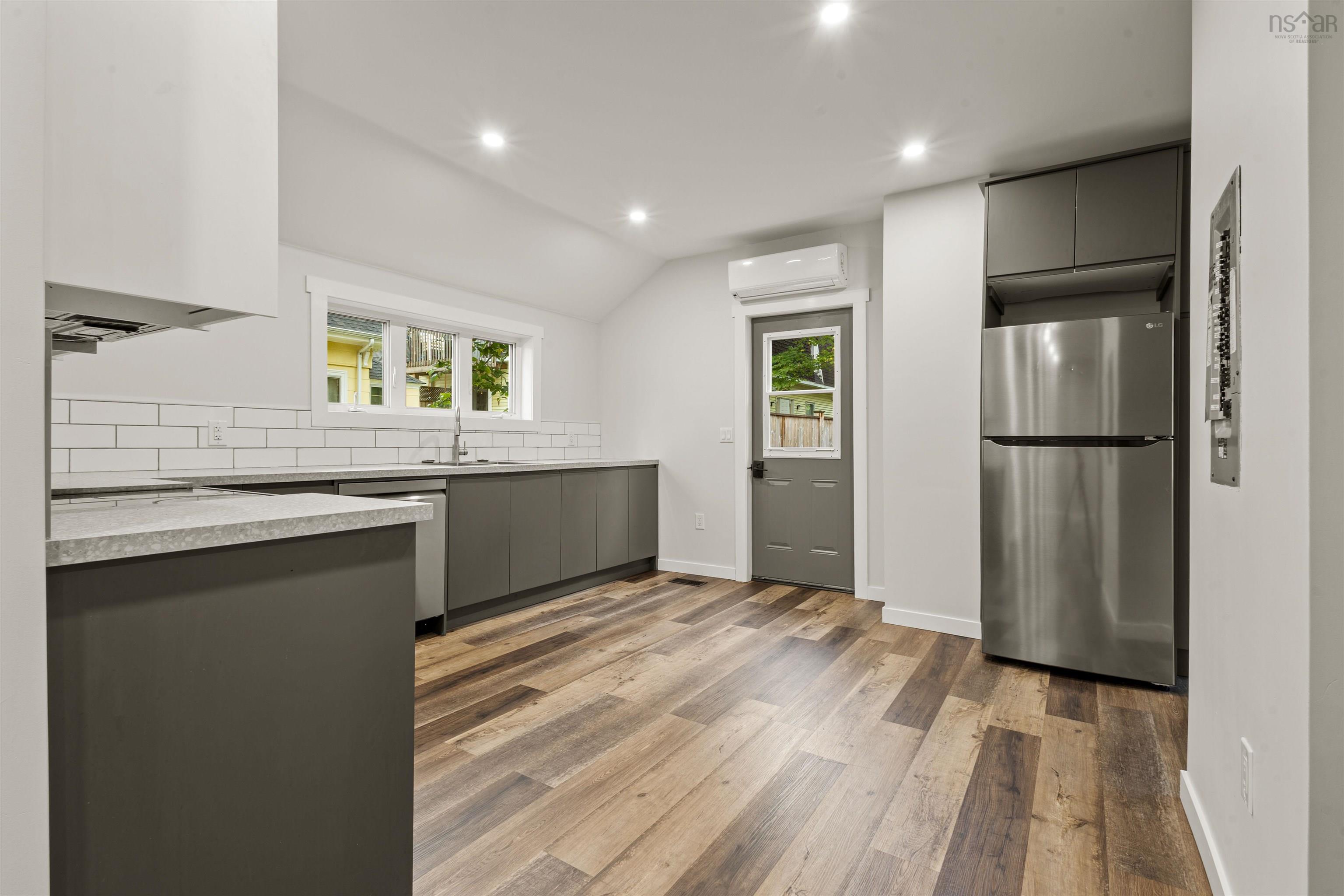 $324,900.00: 57 Pleasant Street, Truro