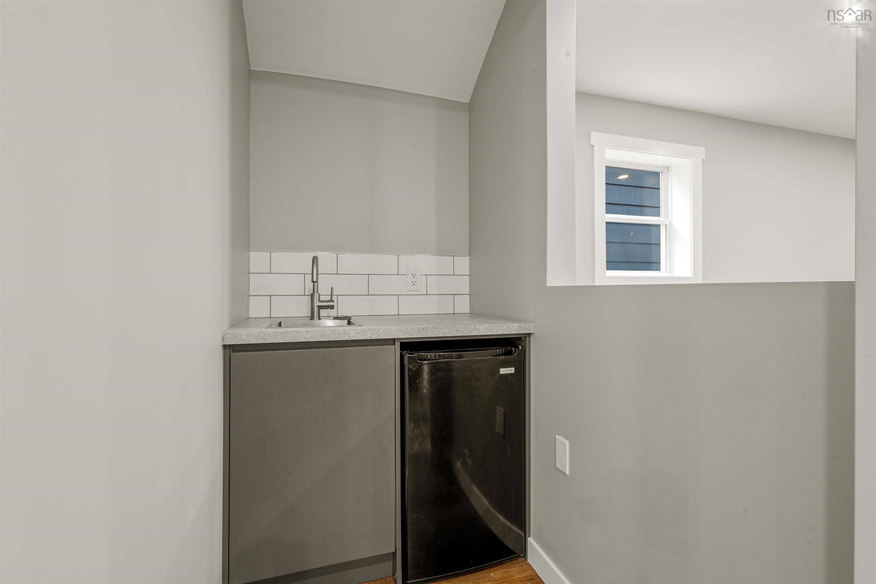 $324,900.00: 57 Pleasant Street, Truro