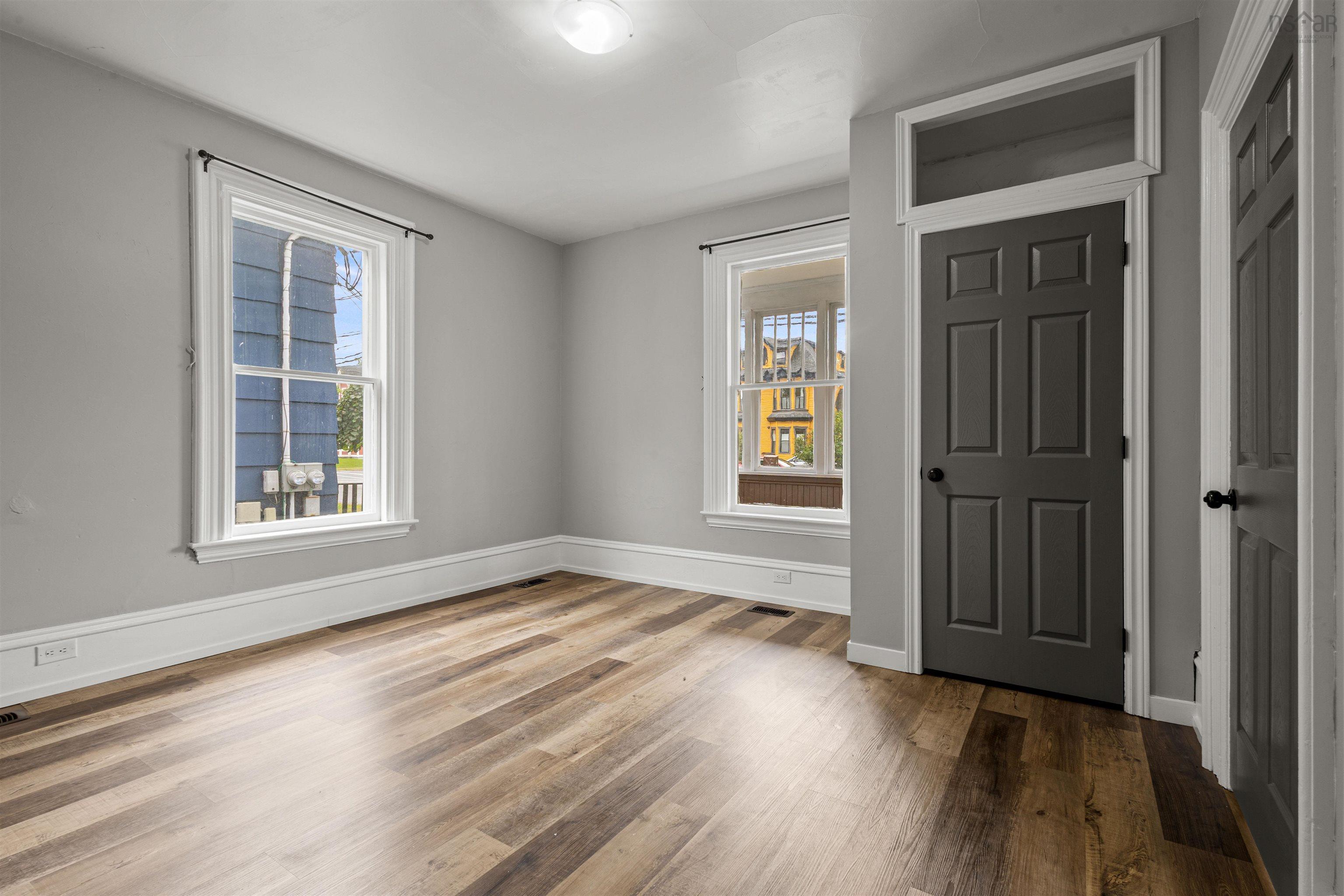 $324,900.00: 57 Pleasant Street, Truro