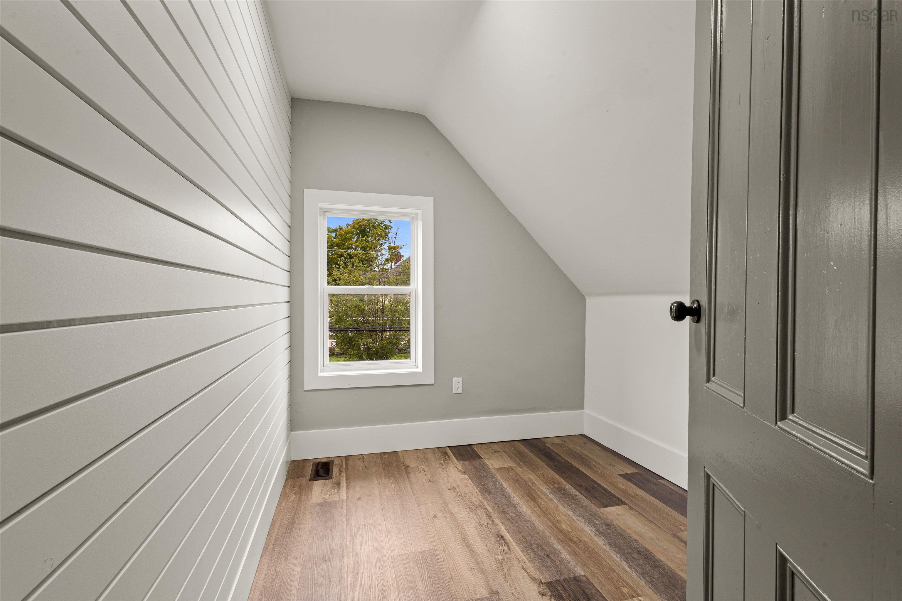 $324,900.00: 57 Pleasant Street, Truro