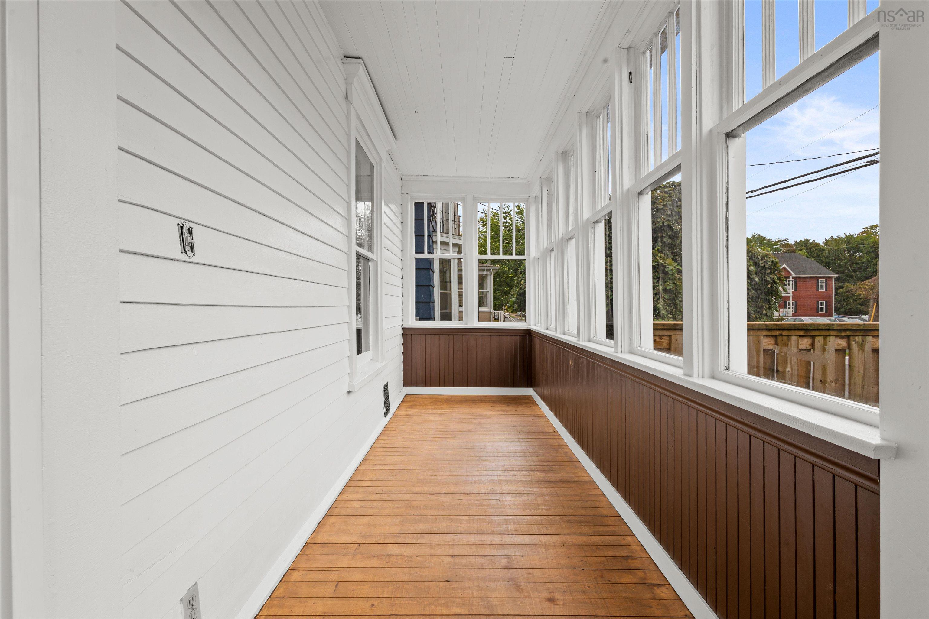 $324,900.00: 57 Pleasant Street, Truro