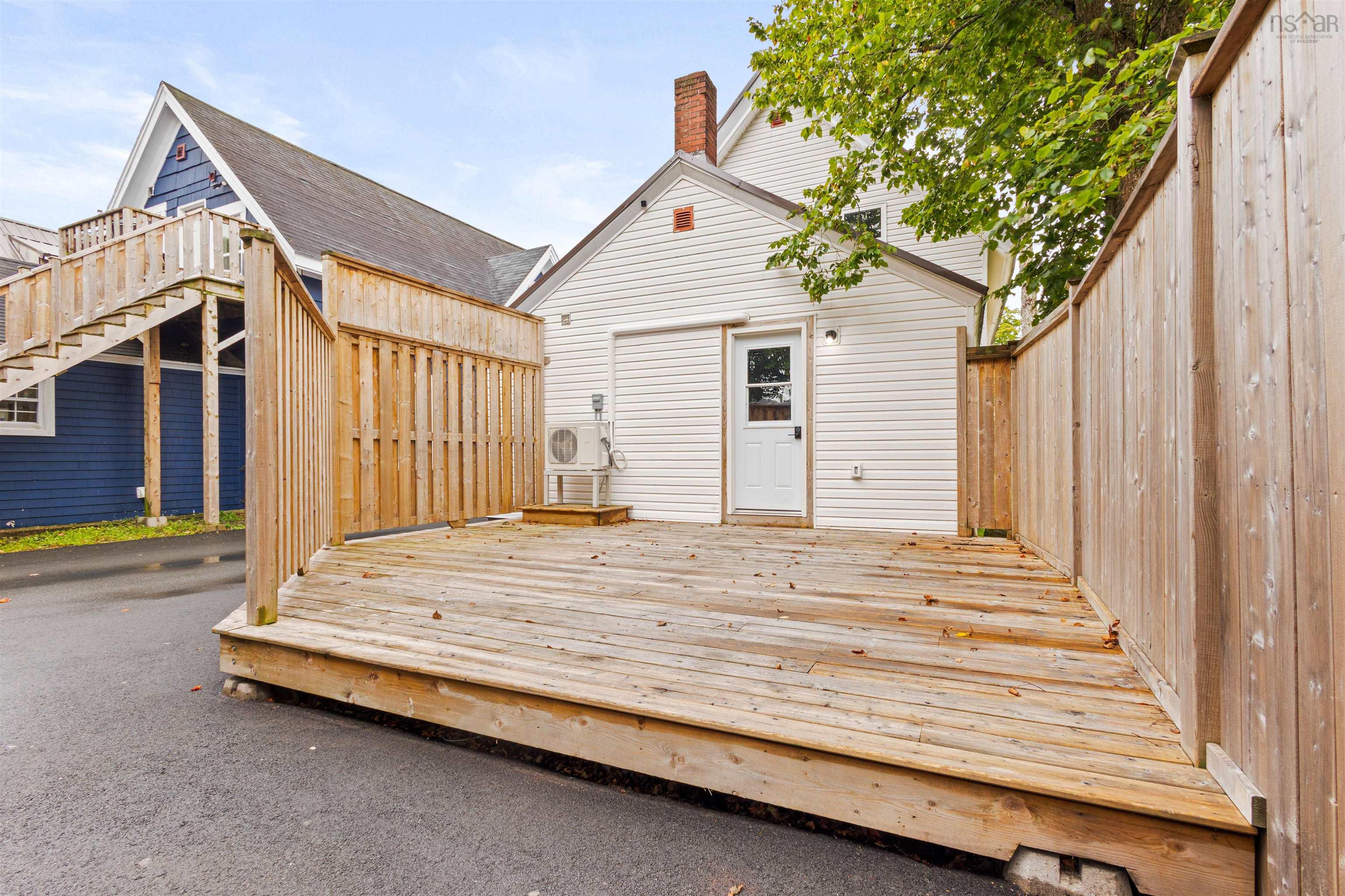 $324,900.00: 57 Pleasant Street, Truro