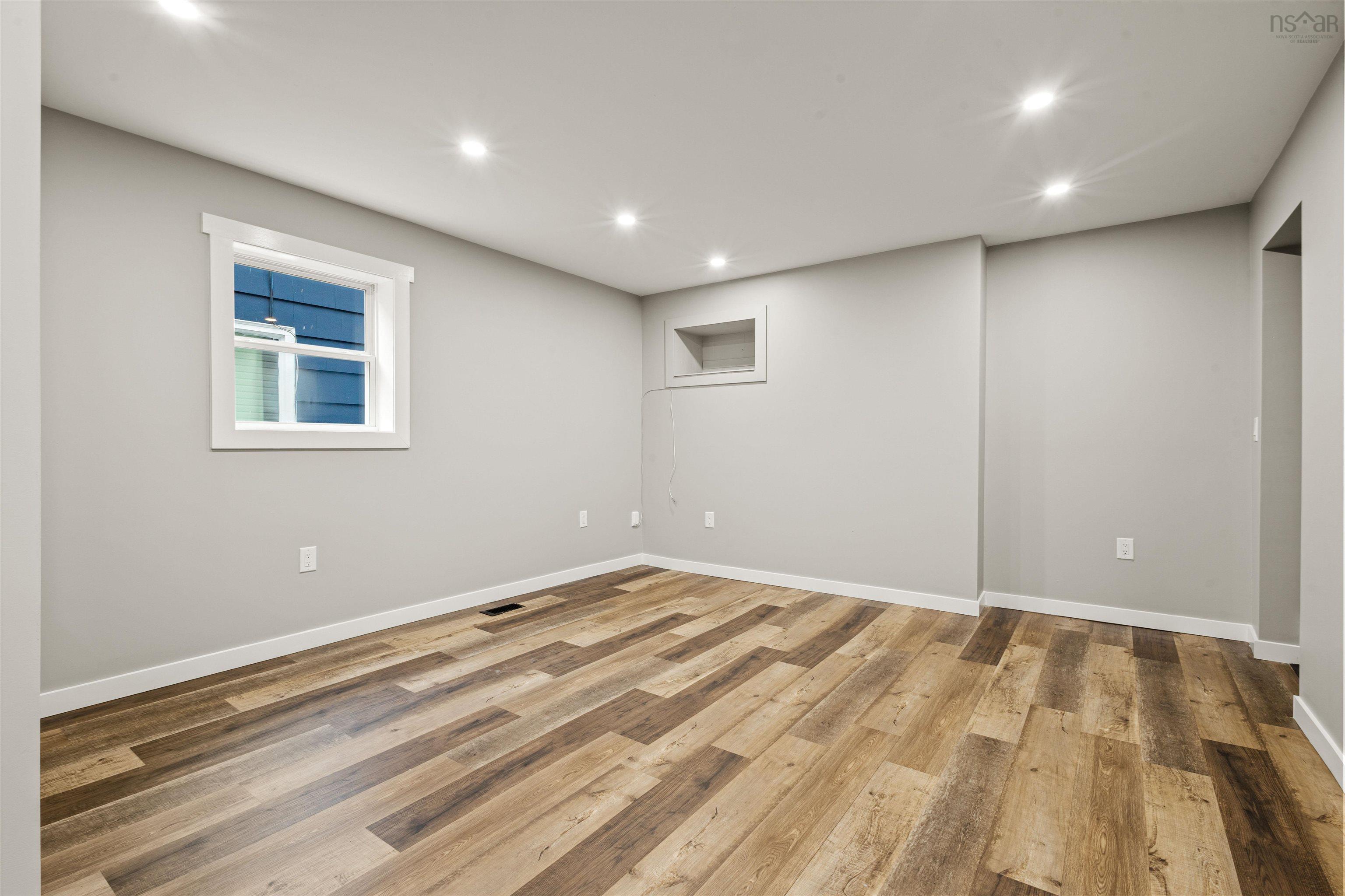 $324,900.00: 57 Pleasant Street, Truro