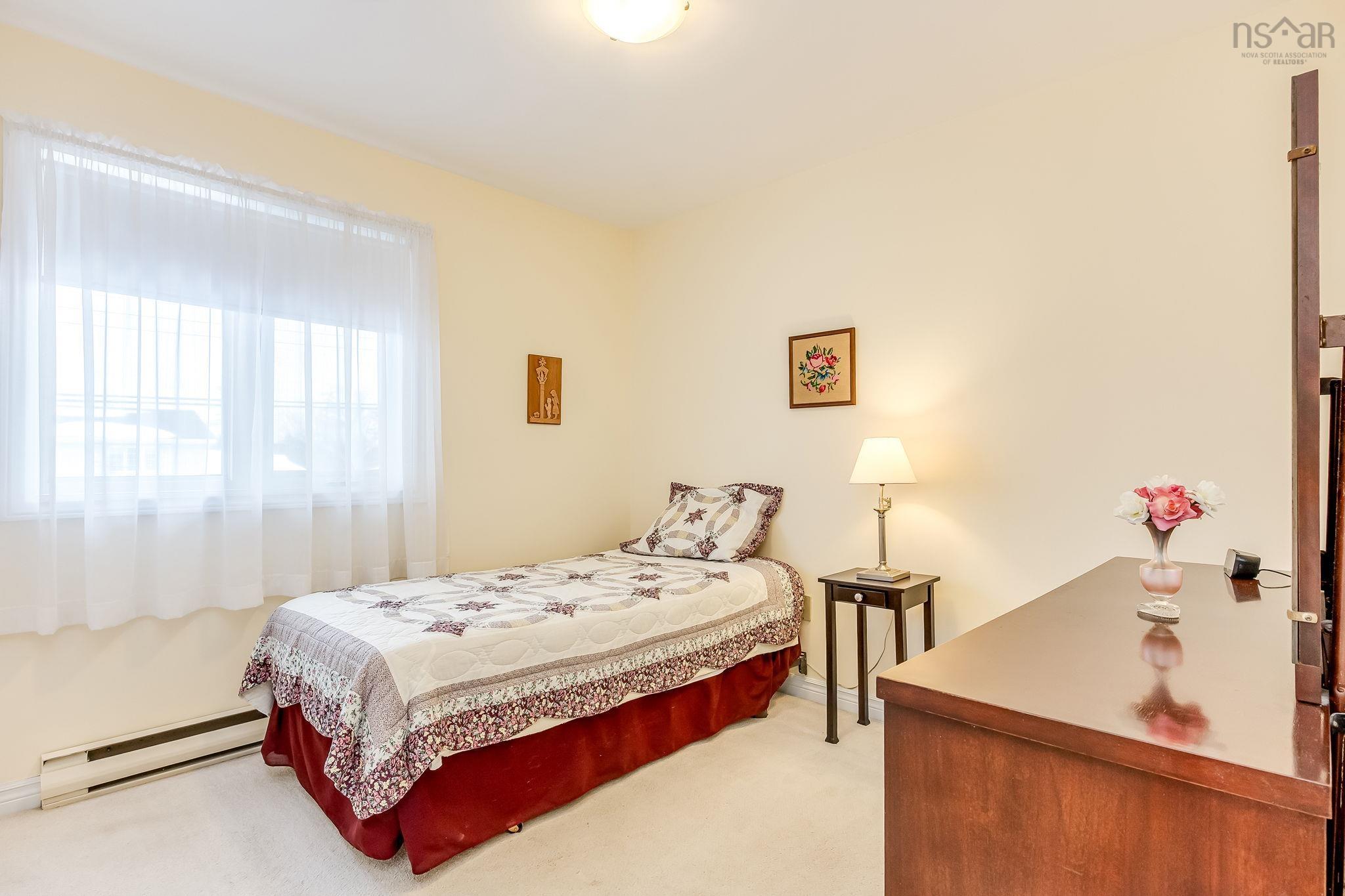 $559,000.00: 162 Greenwich Drive, Colby