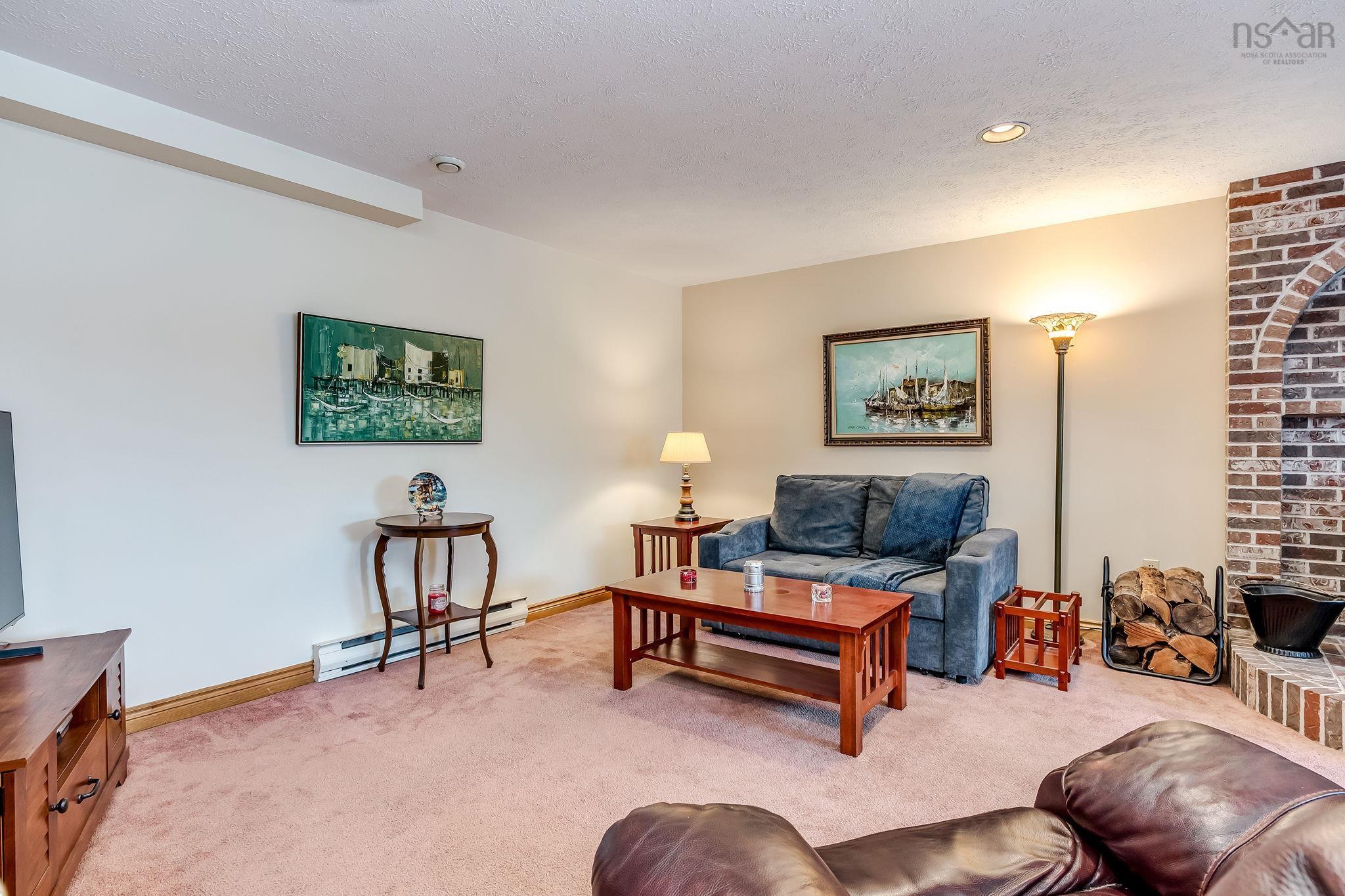 $559,000.00: 162 Greenwich Drive, Colby