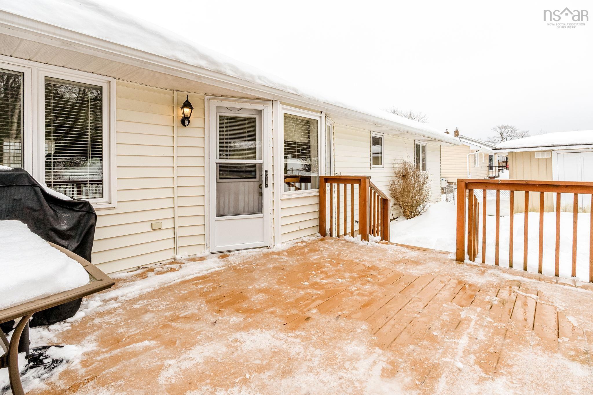 $559,000.00: 162 Greenwich Drive, Colby