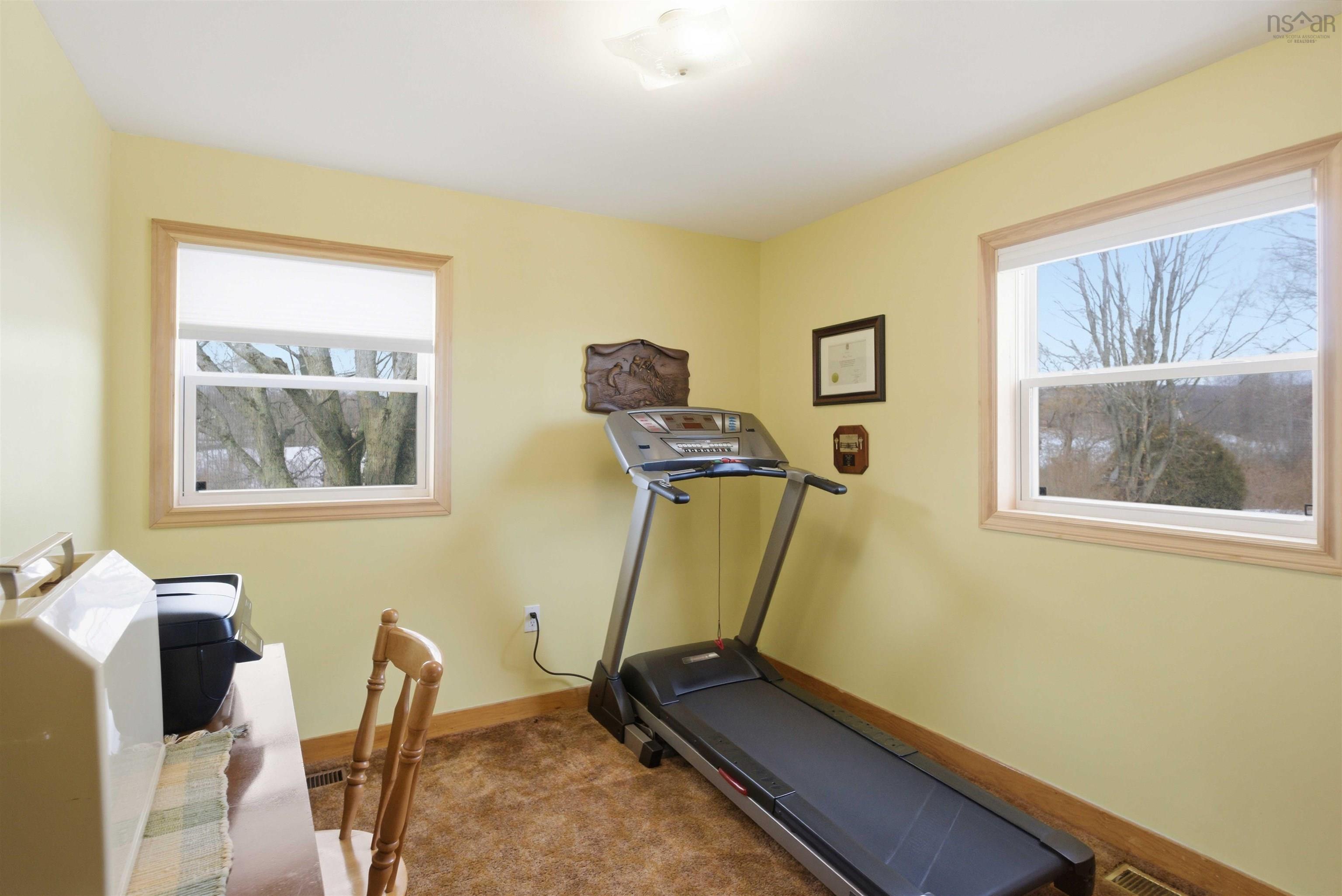 $375,000.00: 1535 Victoria Road, Dempseys Corner